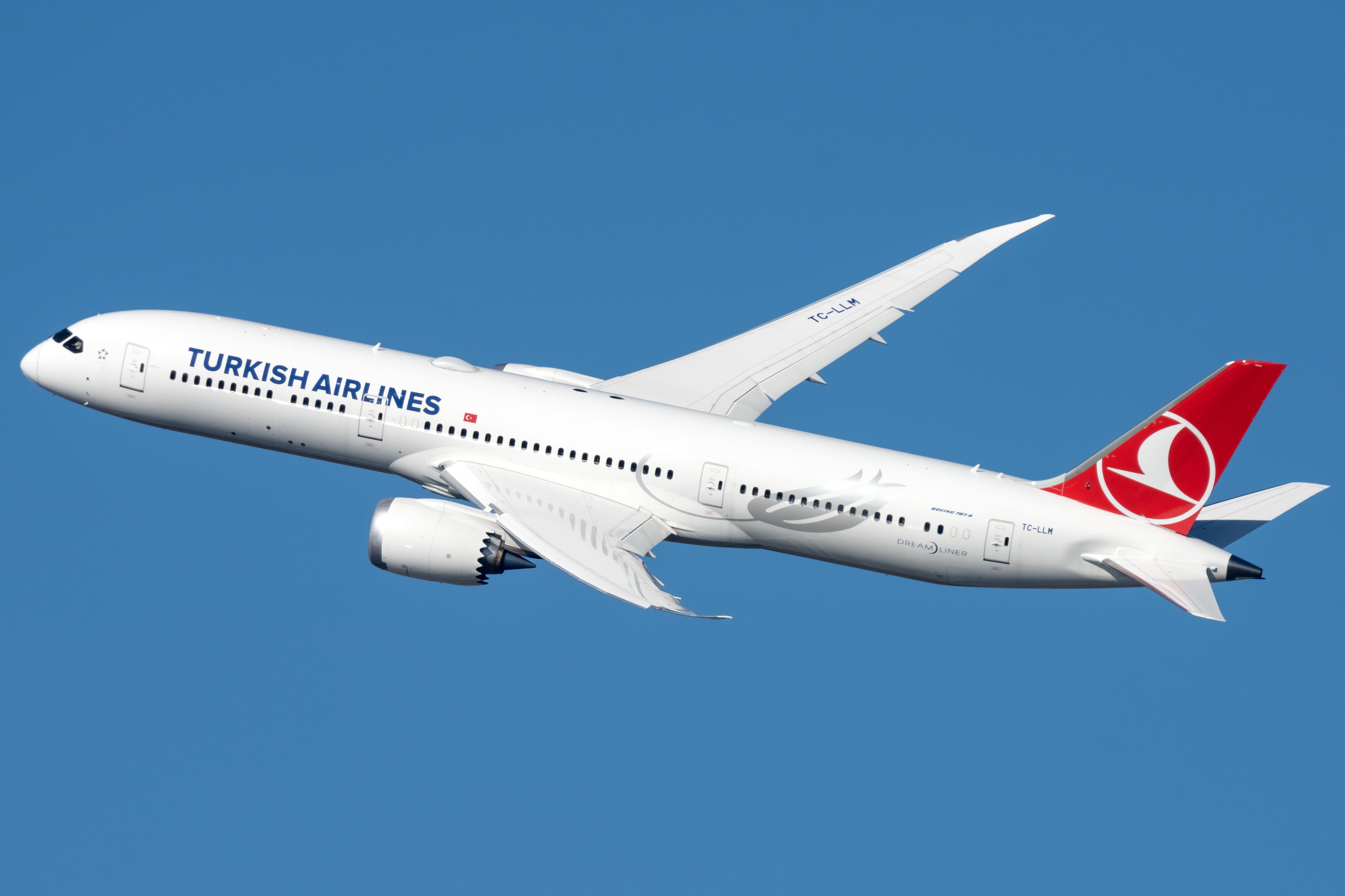 A Turkish Airlines Boeing 787-9 Dreamliner