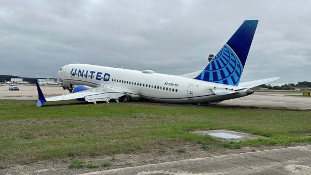 United Airlines Captain Felt Boeing 737 MAX Brakes Shaking Violently ...