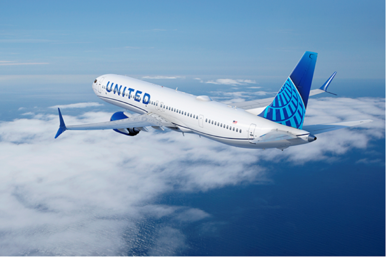 United Airlines Boeing 737 (thumbnail)