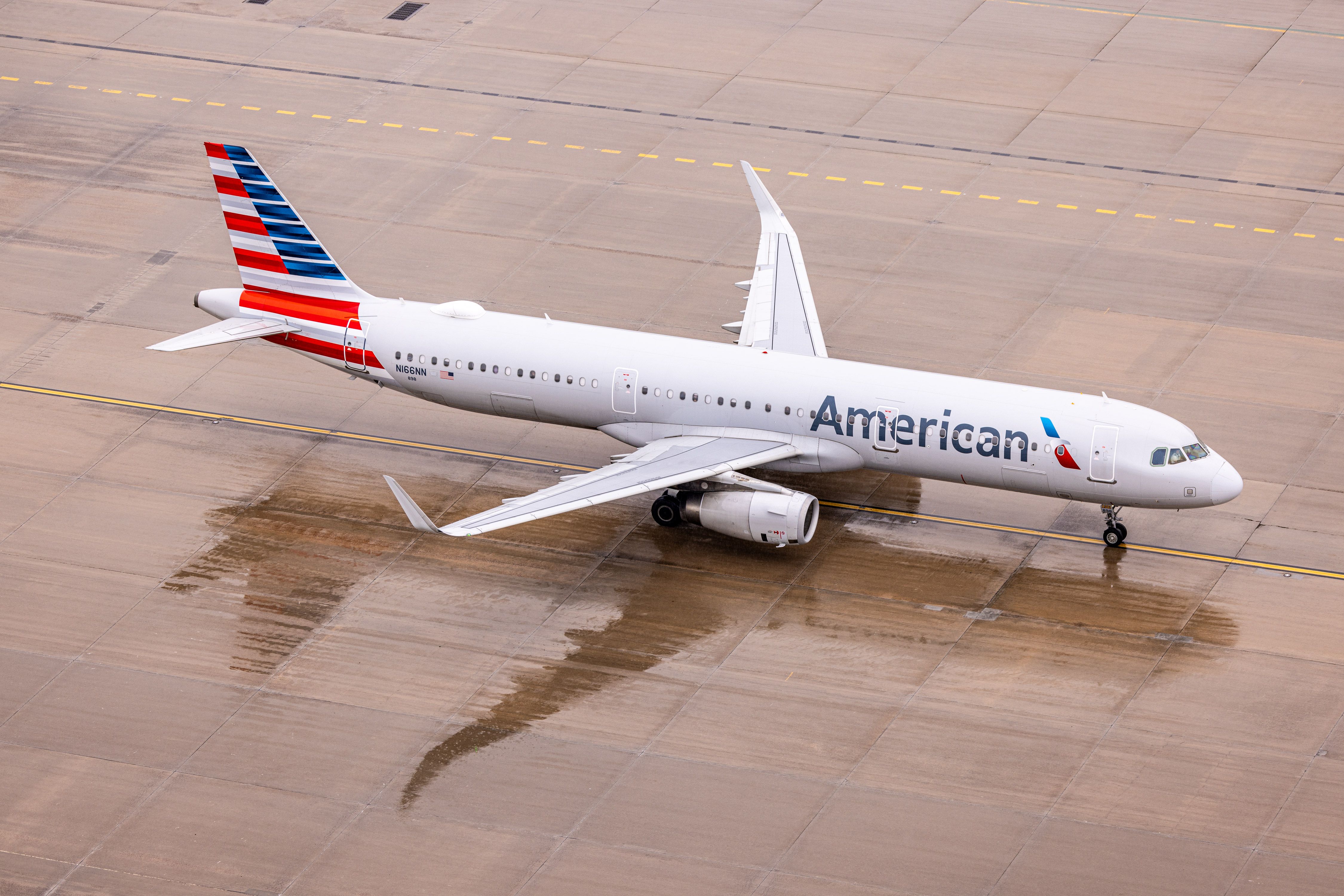 An American Airlines plane