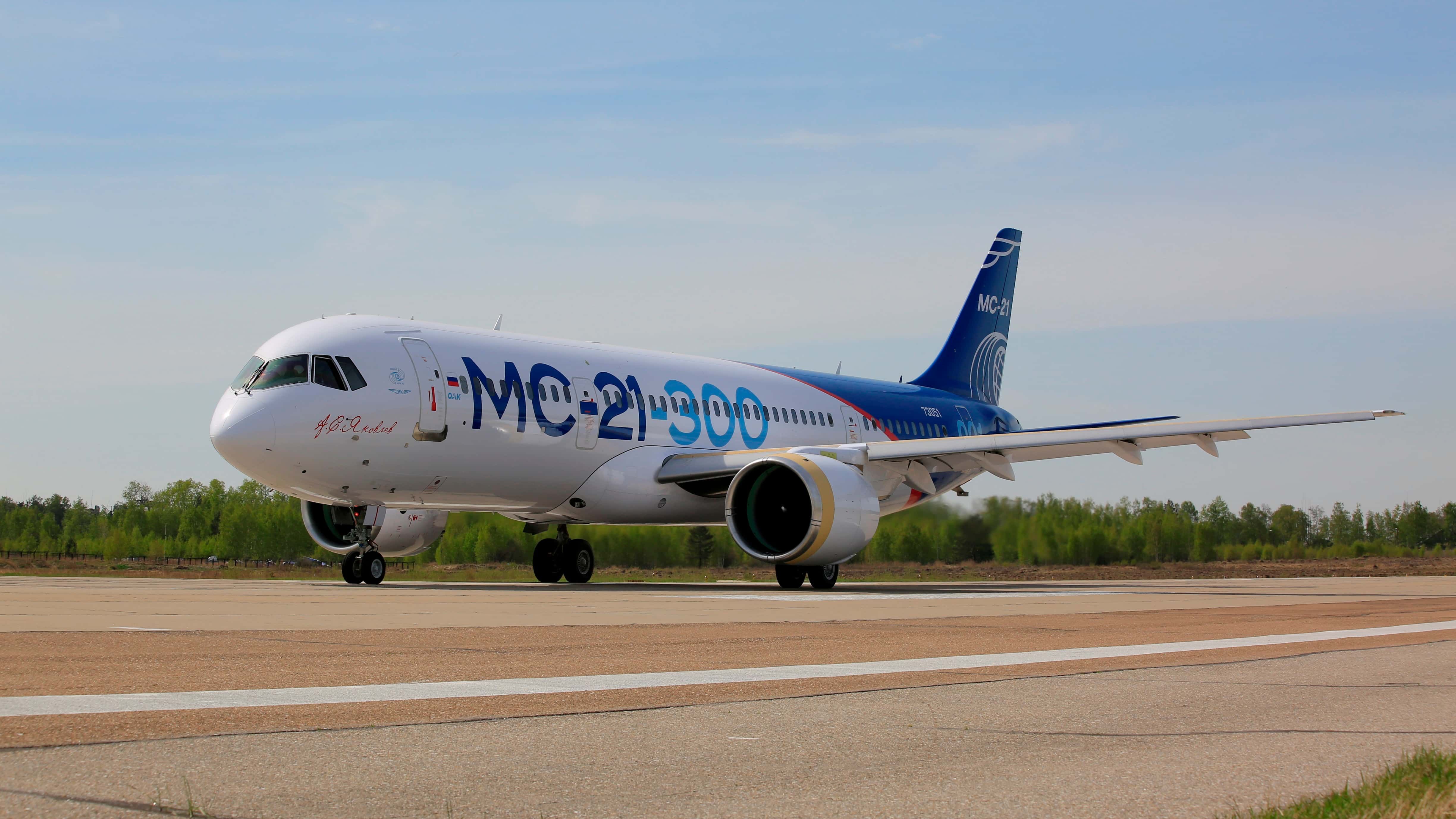 Yakovlev MC-21-300.