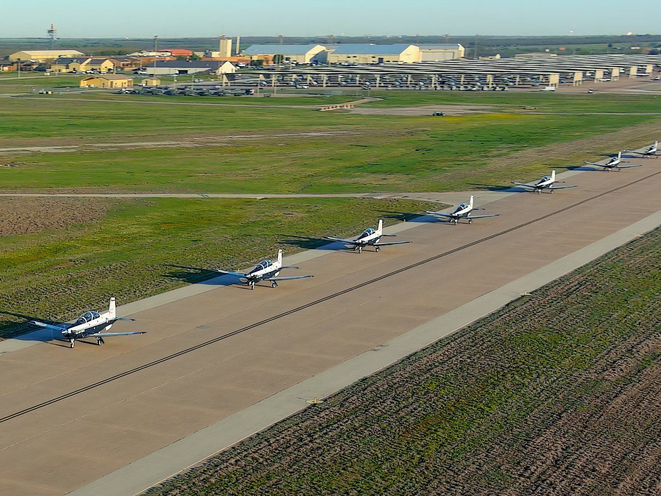 7738154 (4x6) - Sheppard AFB Elephant Walk [Image 5 of 11] - T-6A Texan IIs