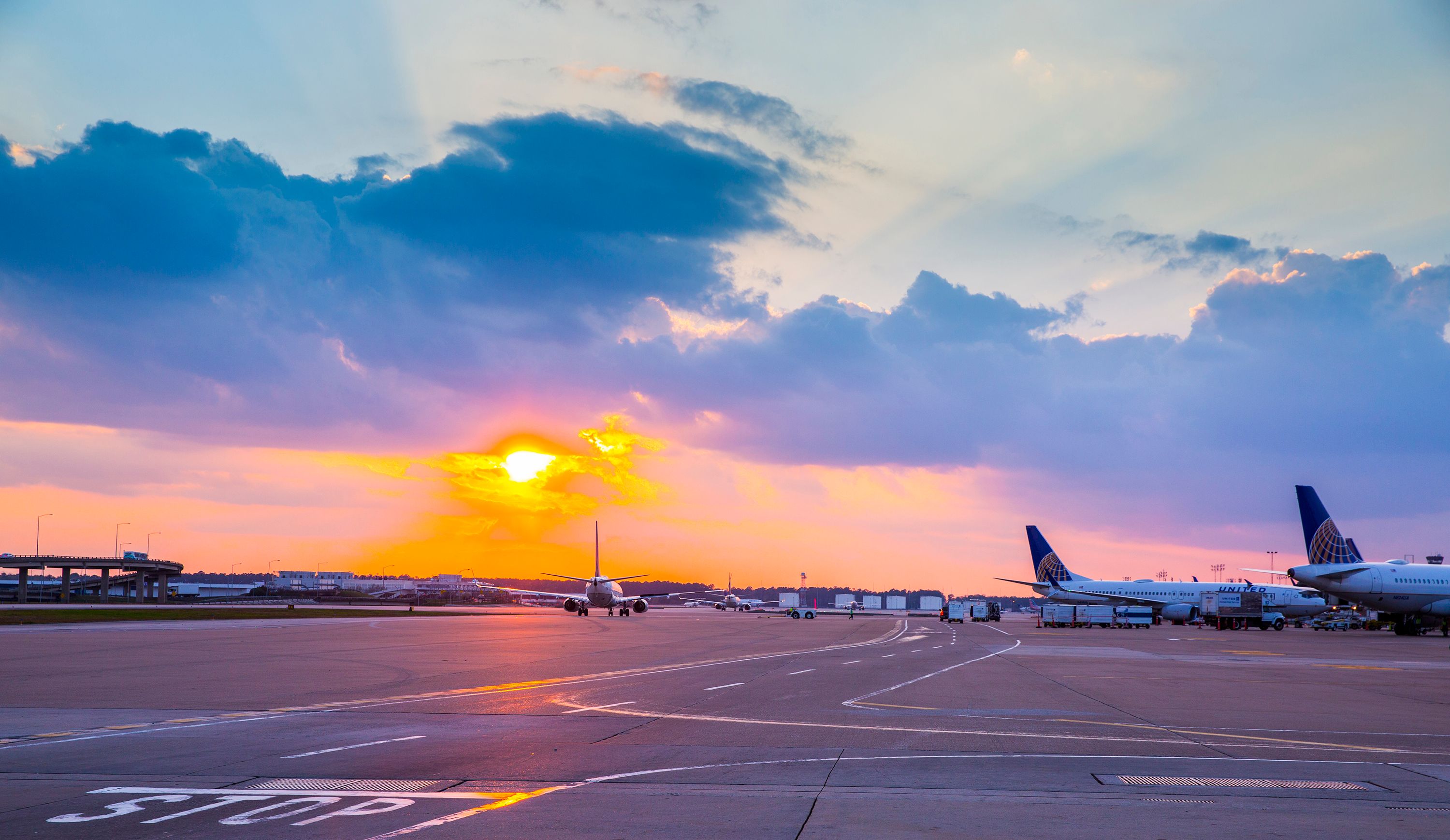 How To Access All The Lounges At Houston's Bush Intercontinental Airport