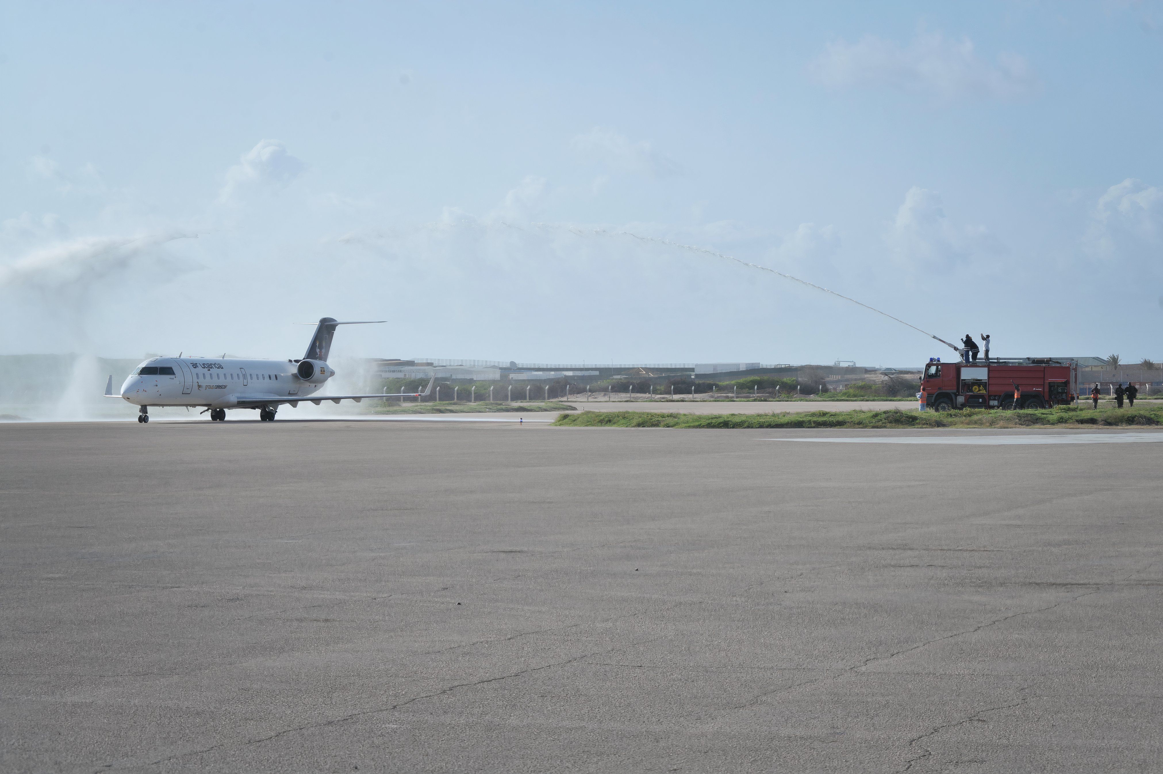 Air Uganda CRJ200