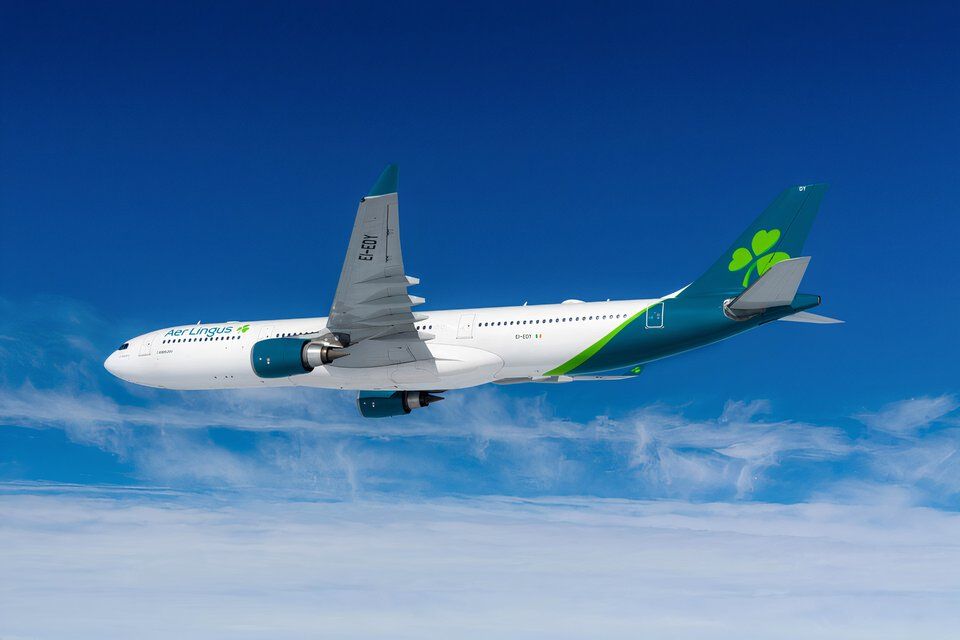 Aer_Lingus-A330_Air_to_Air-960x640-ref119918