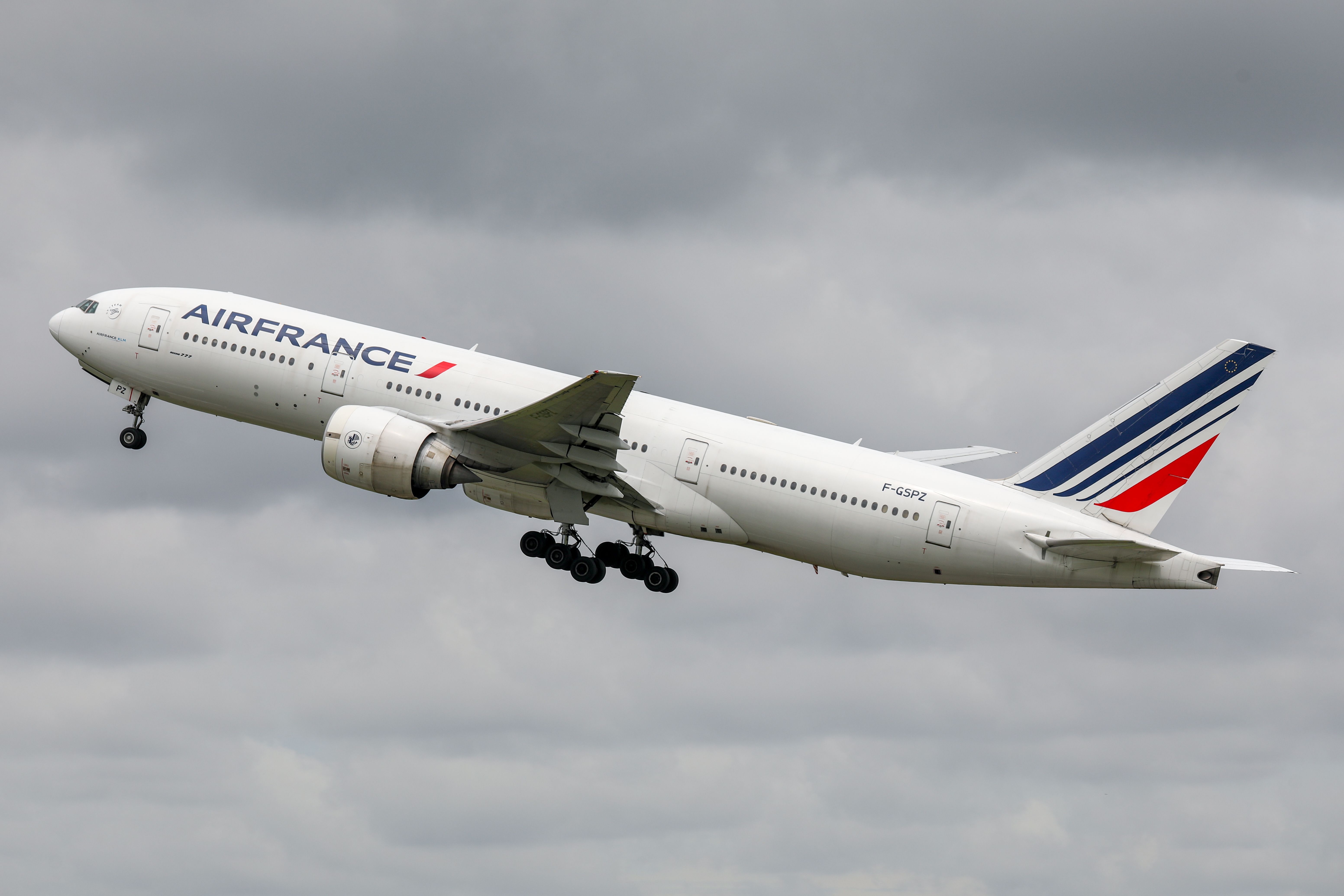 Air France Boeing 777-200ER departing BKK shutterstock_1336860311
