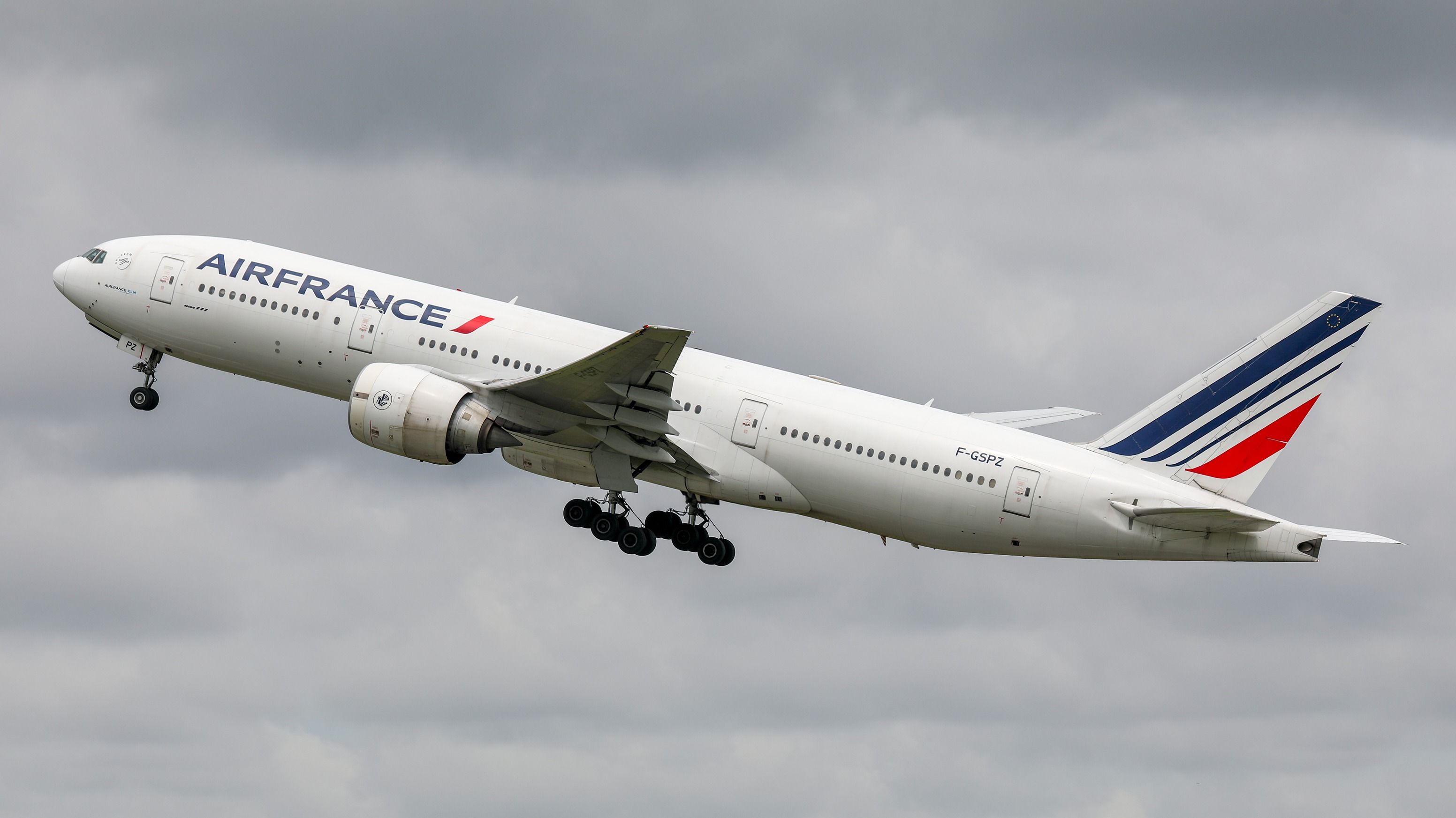 Air France Boeing 777-200ER departing BKK shutterstock_1336860311