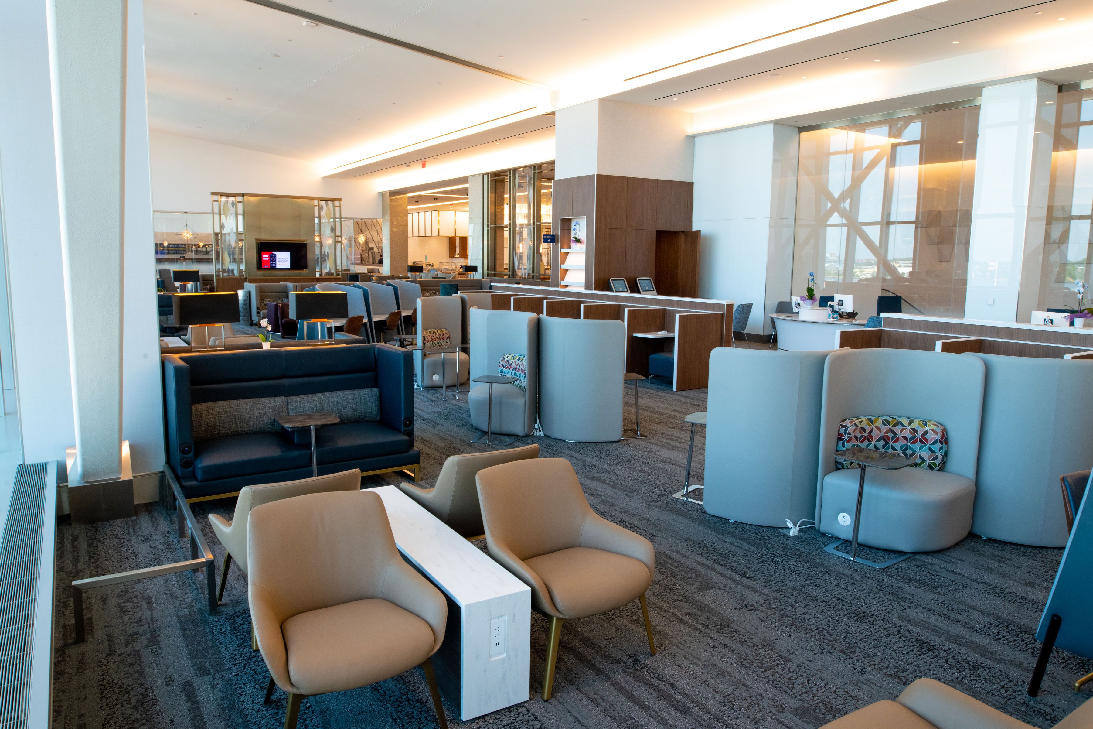 Delta Sky Lounge LaGuardia