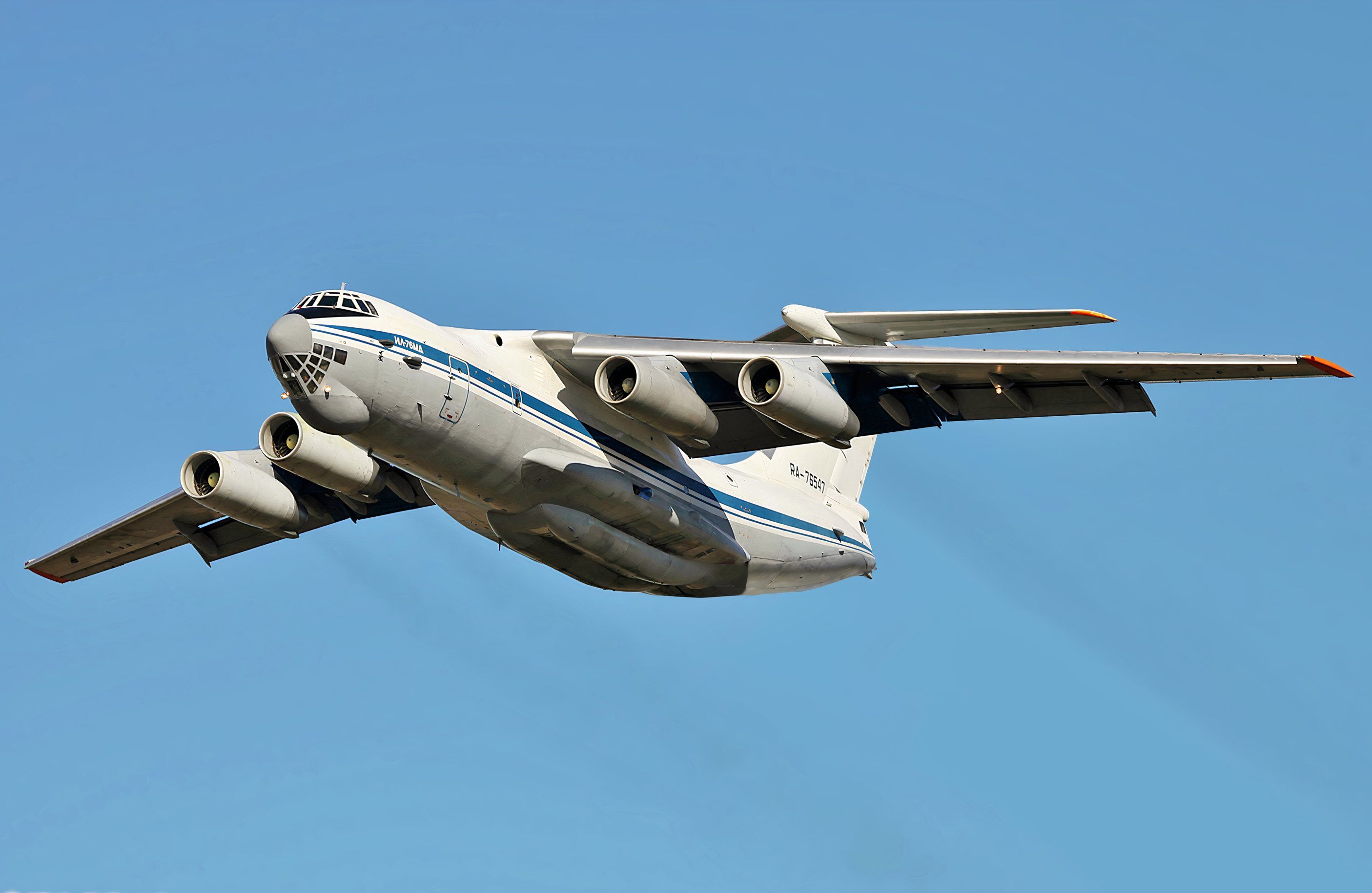 IL-76MD_-_TankBiathlon2013_(modified)