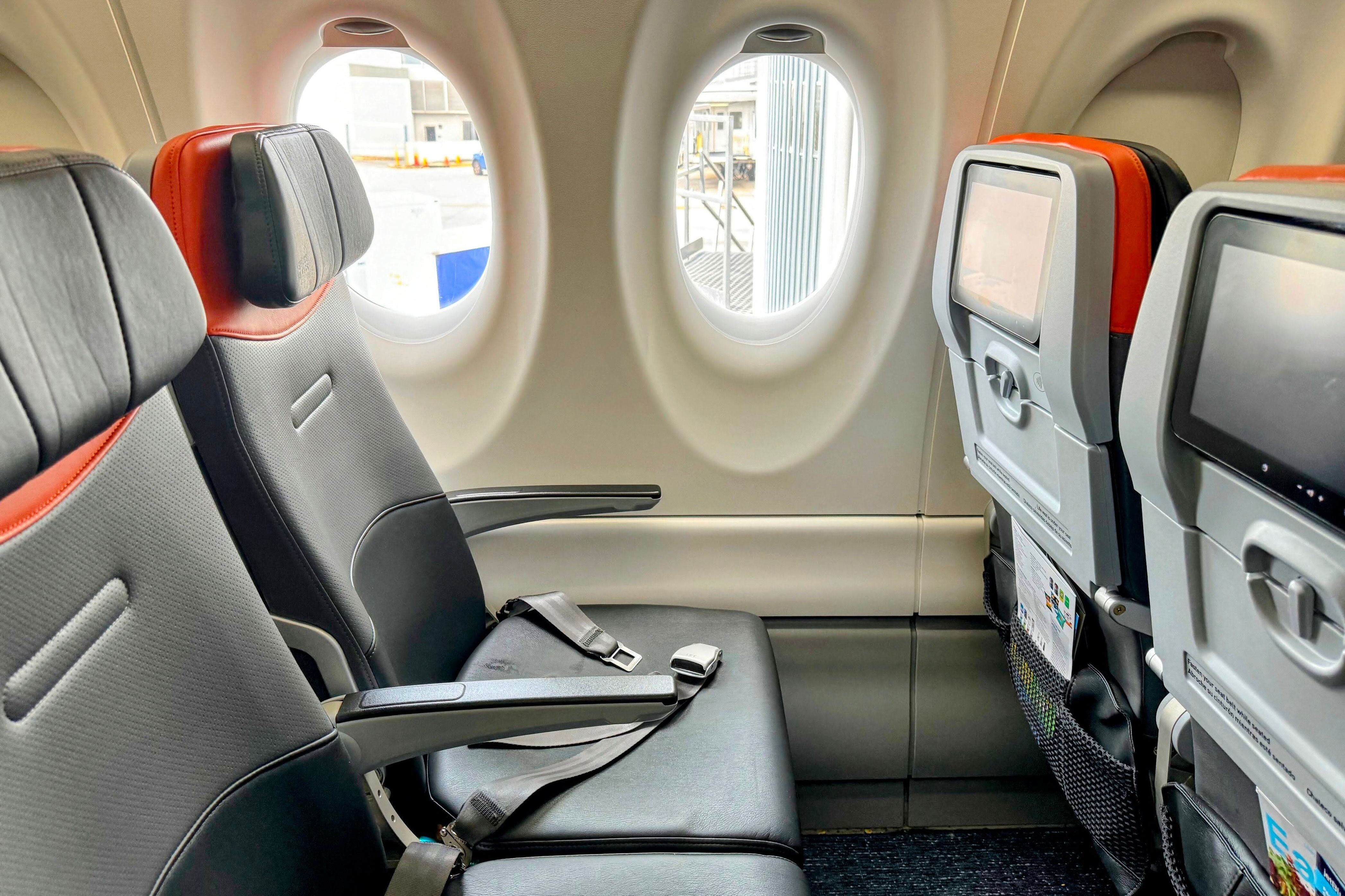 A JetBlue Airbus A320 Even More Space economy cabin