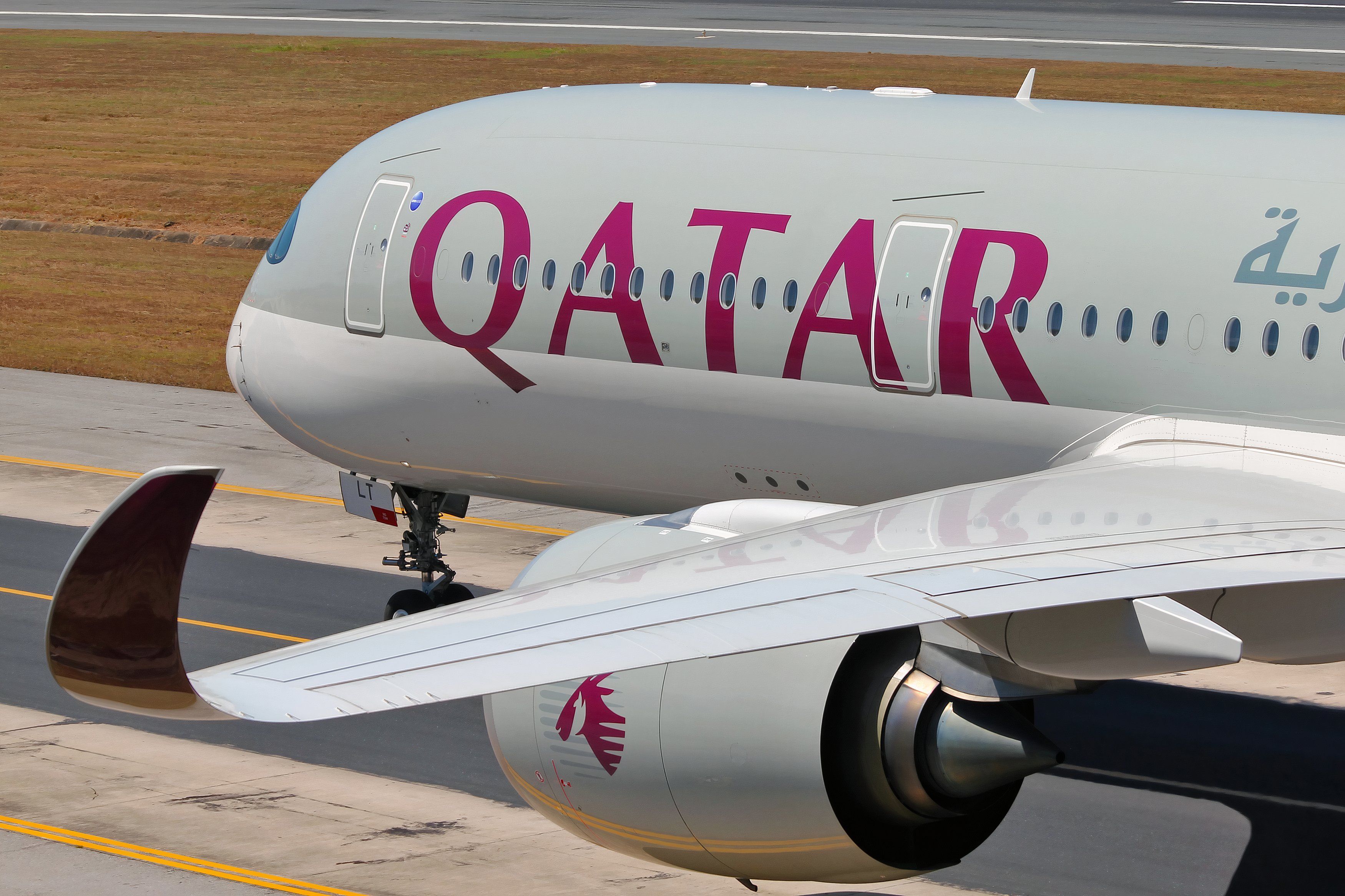 Qatar Airways A350-1000 taxiing shutterstock_1664335612