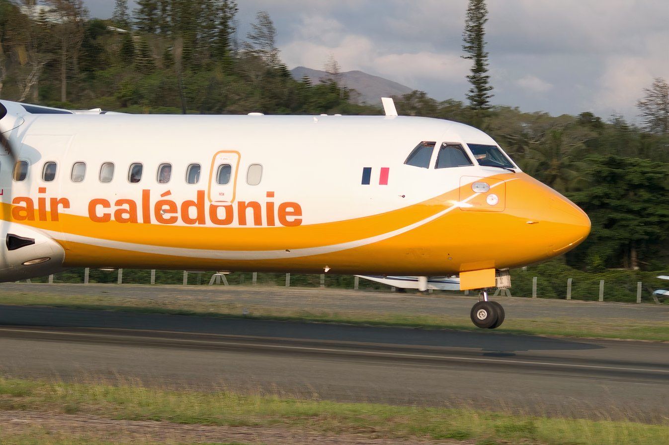 Nouméa Magenta Airport (IATA: GEA). ATR 42-500 is registred as F-OIPN