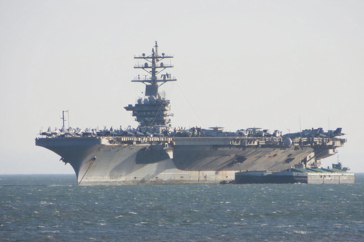 USS Dwight D. Eisenhower (CVN-69)