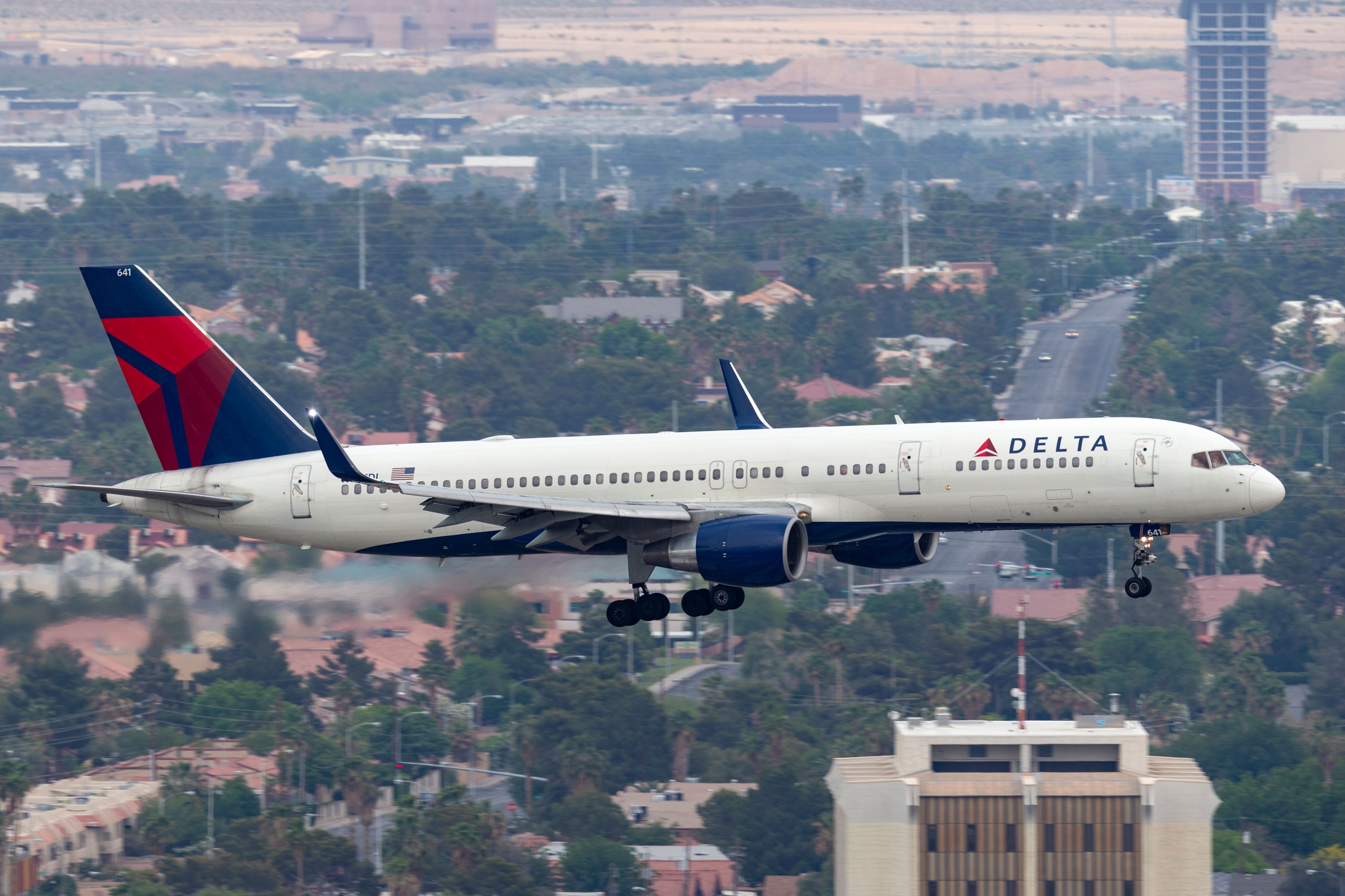 Delta Air Lines Boeing 757-200 on approach at Harry Reid International Airport.