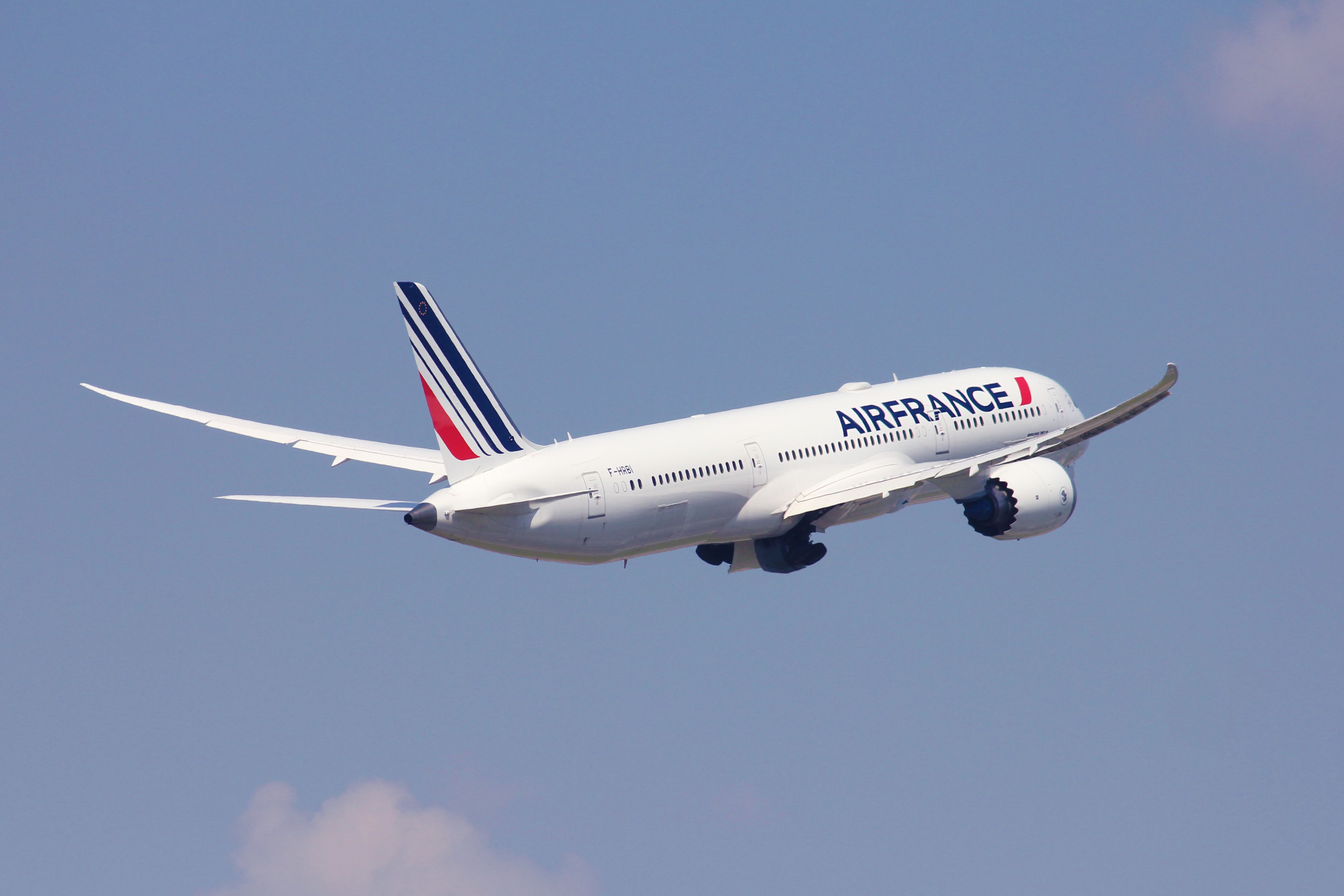 Air France Boeing 787-9 Dreamliner taking off.