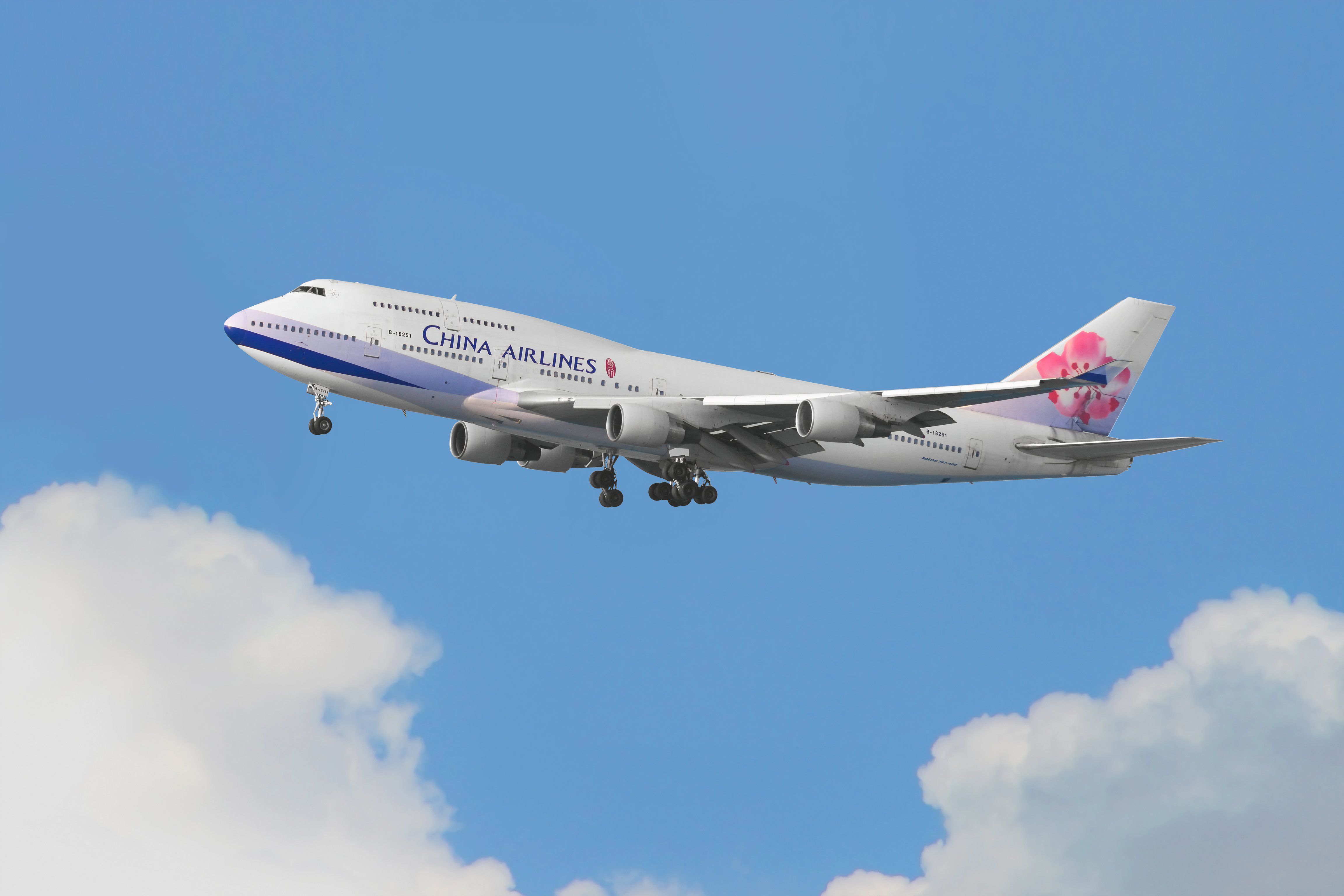 China Airlines Boeing 747 arrive in Hong Kong International Airport 