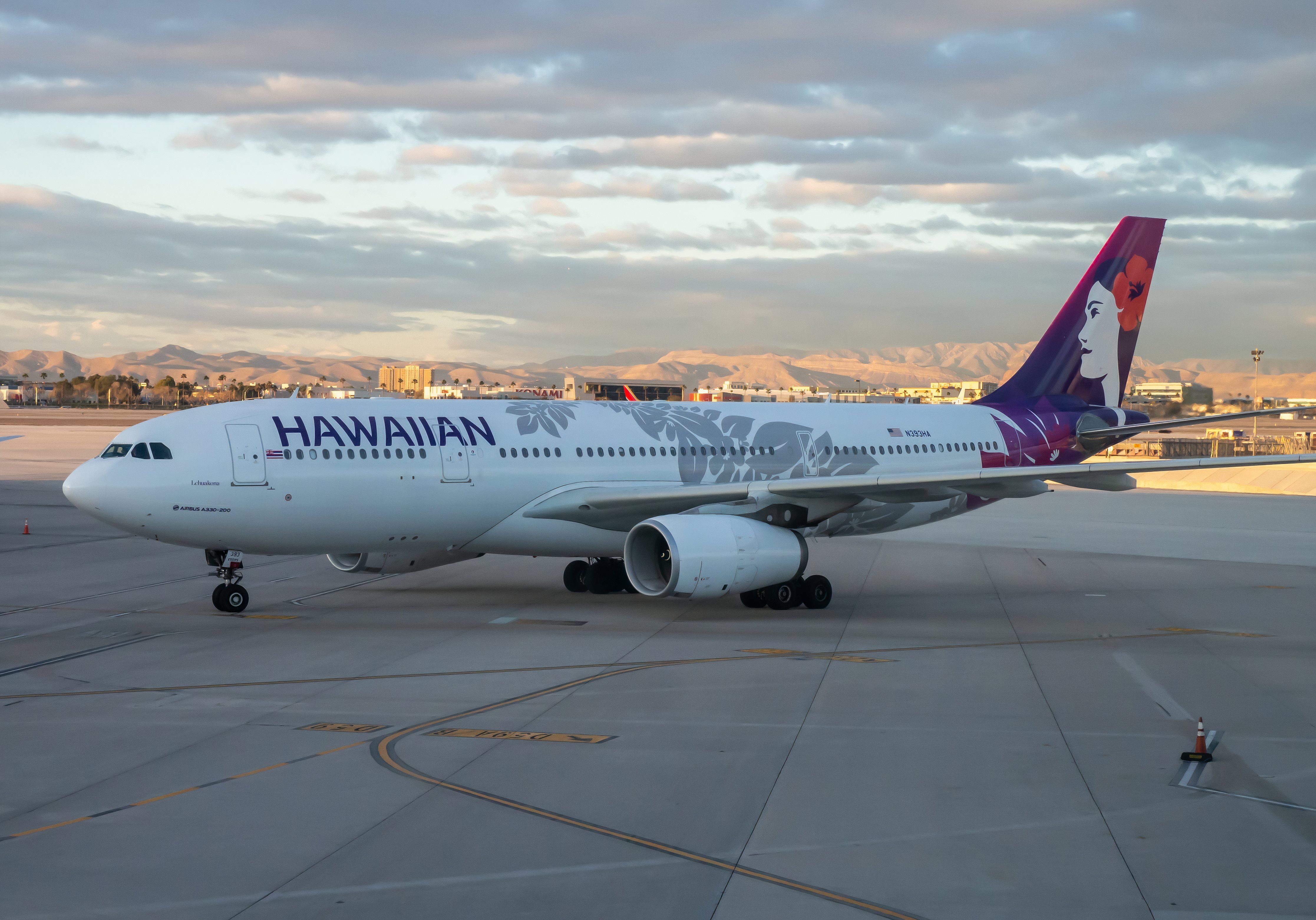 A Hawaiian Airlines Airbus A330