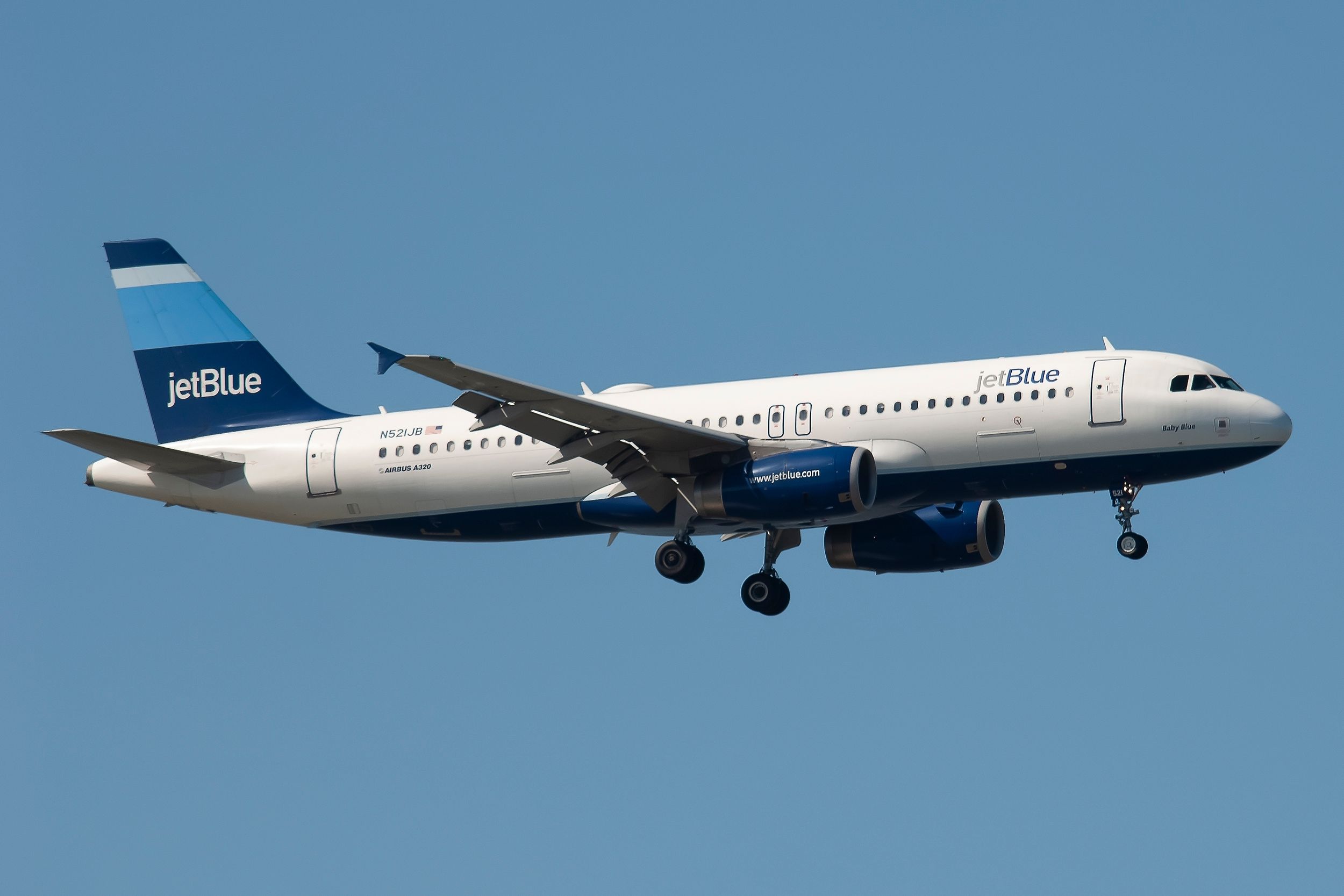 JetBlue Airbus A320-232 (N521JB).