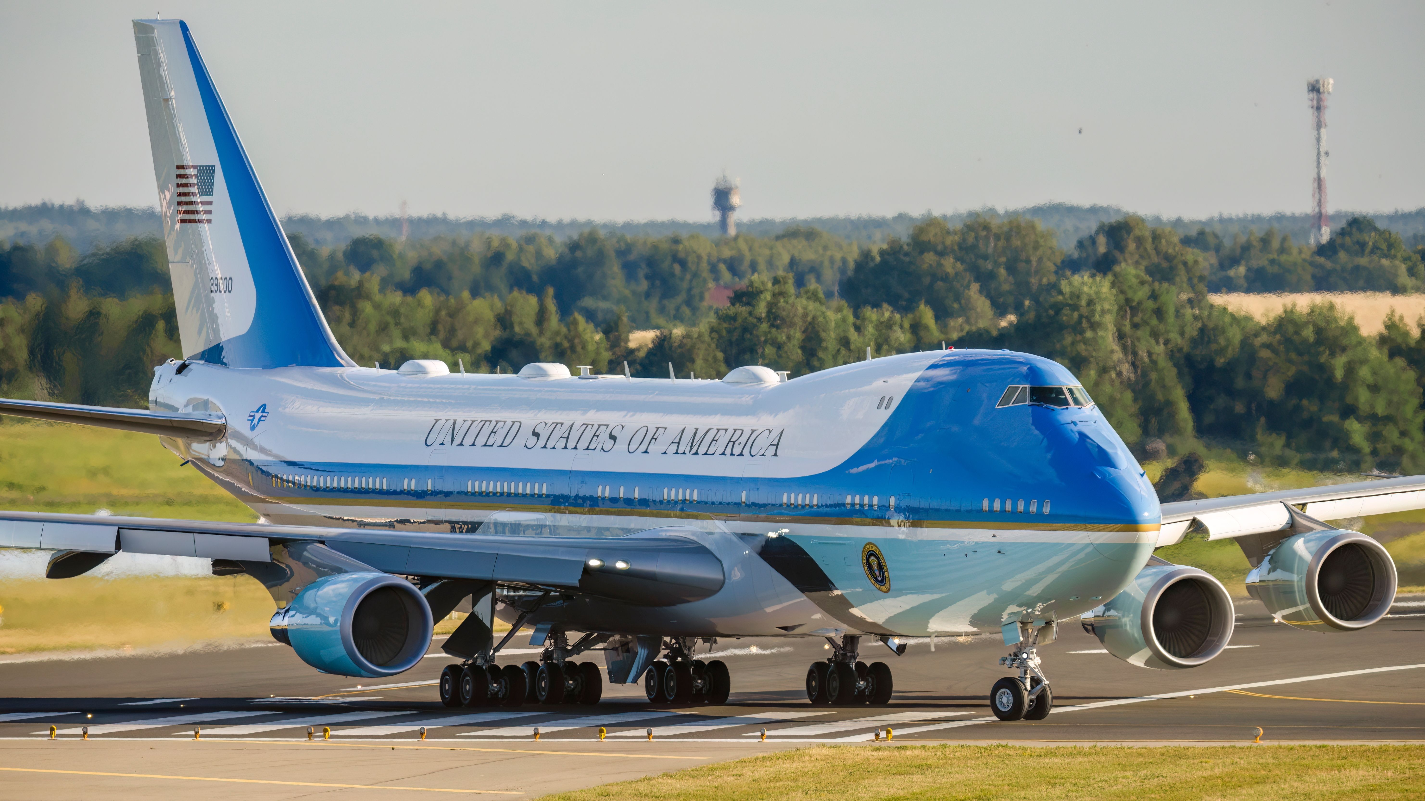 US Air Force One aircraft pictured at Vilnius Airport.