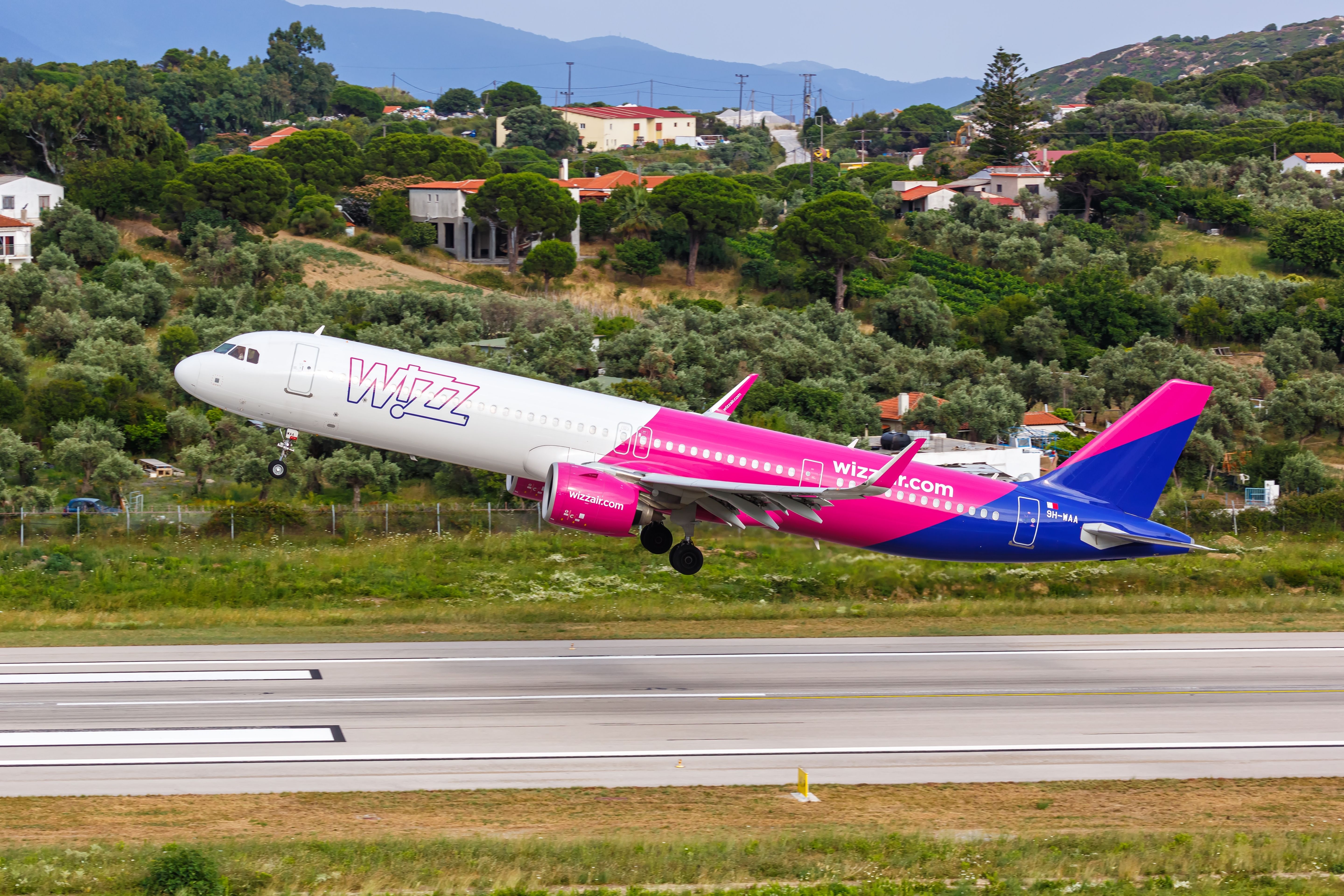 Wizz Air Airbus A321neo Departing From Skiathos