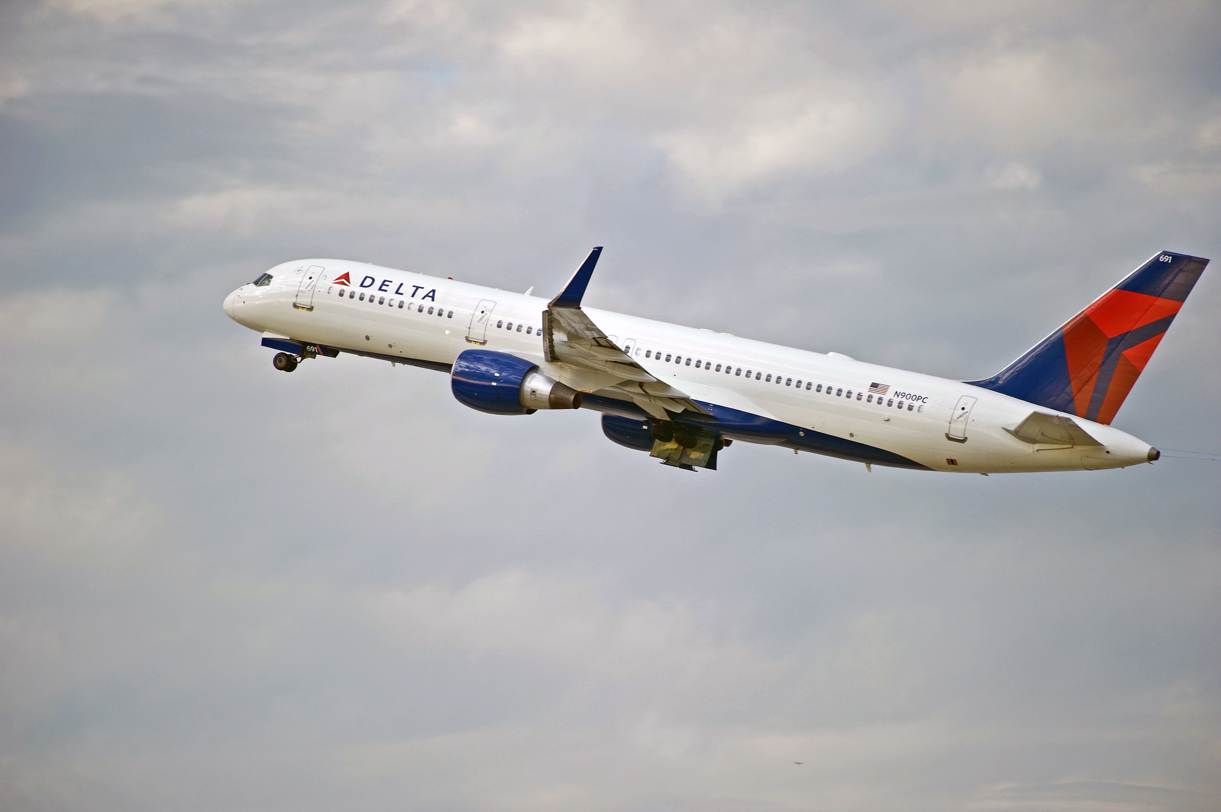 Delta Air Lines Boeing 757-200 taking off from Los Angeles.