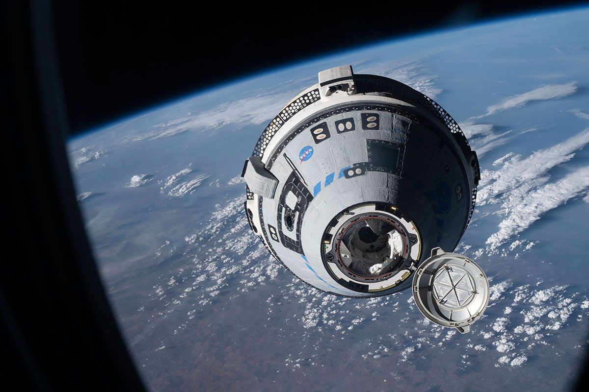 CST-100 Starliner autonomously approaches the International Space Station