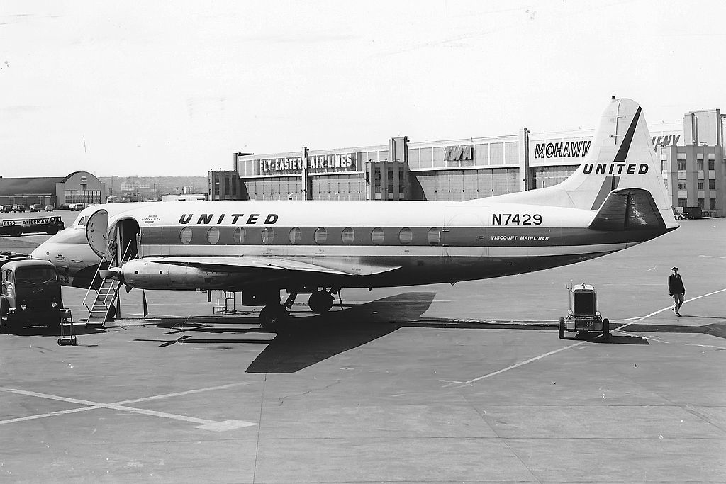 History: 5 Milestones That Have Defined The Life &amp; Times Of United Airlines