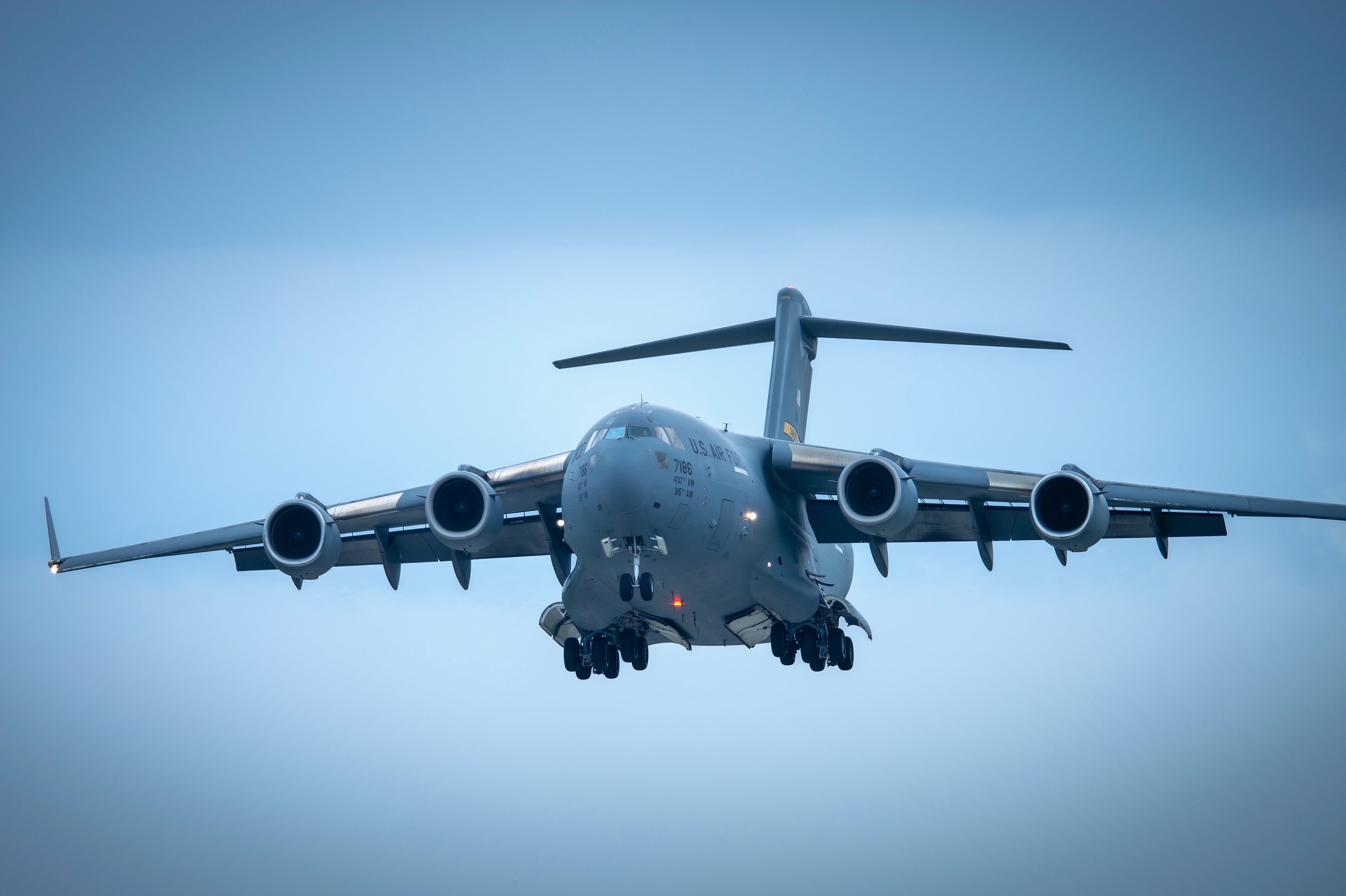  Planes over water AIR FORCE PHOTOS C-17 Sort By Category  Show Advanced Options Clear Filters | 1 - 20 of 2372 results YOKE UP U.S. Air Force Lt. Col. Matthew Eggert, 6th Airlift Squadron commander, and Maj. Andrew Quallio, 6th AS C-17 Globemaster III pilot, operate a C-17 Globemaster III alongside U.S. Air Force, U.S. Navy and Japan Air Self-Defense Force aircraft in a formation over the Pacific Ocean in support of Valiant Shield 2024, June 7, 2024. Valiant Shield allows Indo-Pacific Command j