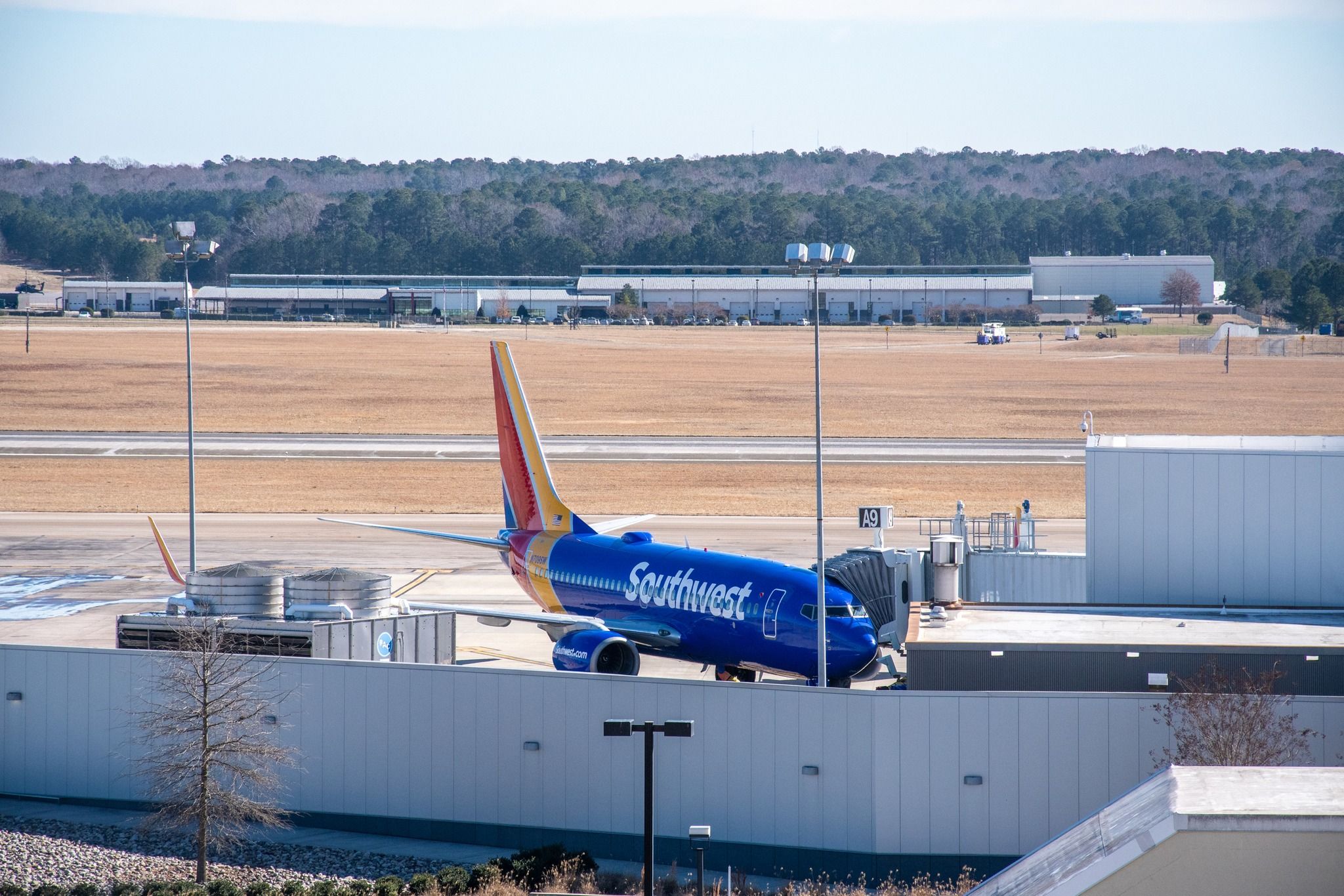 Southwest Airlines Boeing 737-700 at the gate at Raleigh-Durham International Airport.