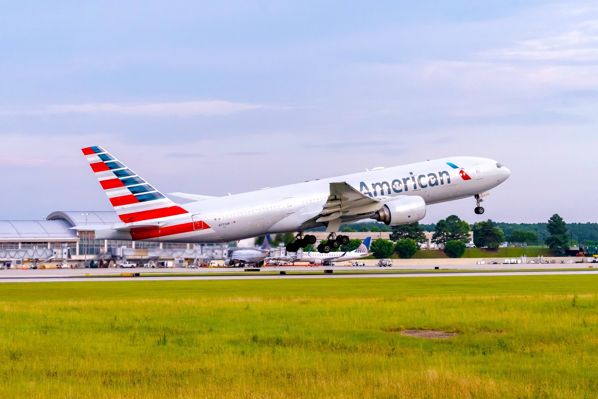 American Airlines Boeing 777-200ER taking off from Raleigh-Durham International Airport.