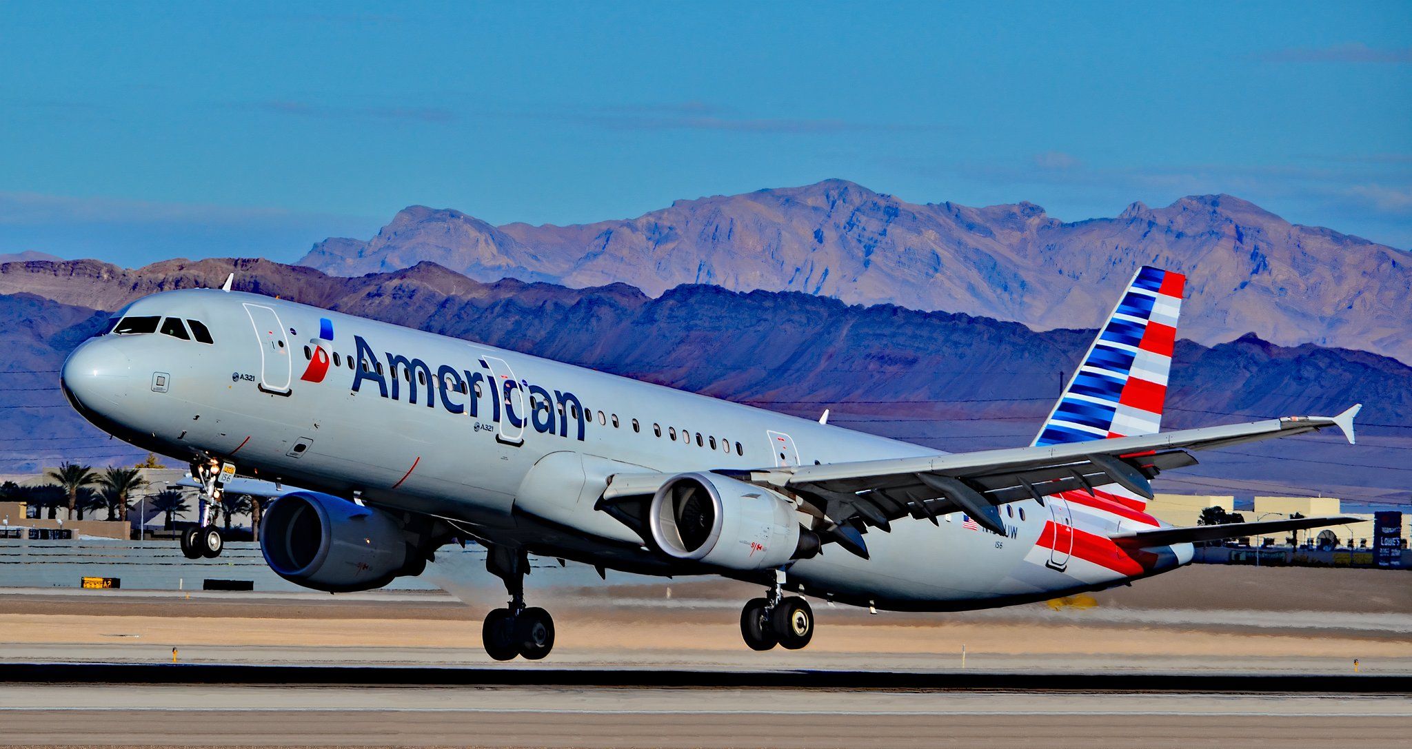 American Airlines AIRBUS A321-211