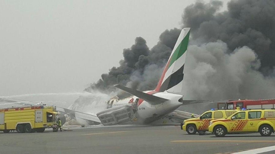 A6-EMW wreckage Emirates 521