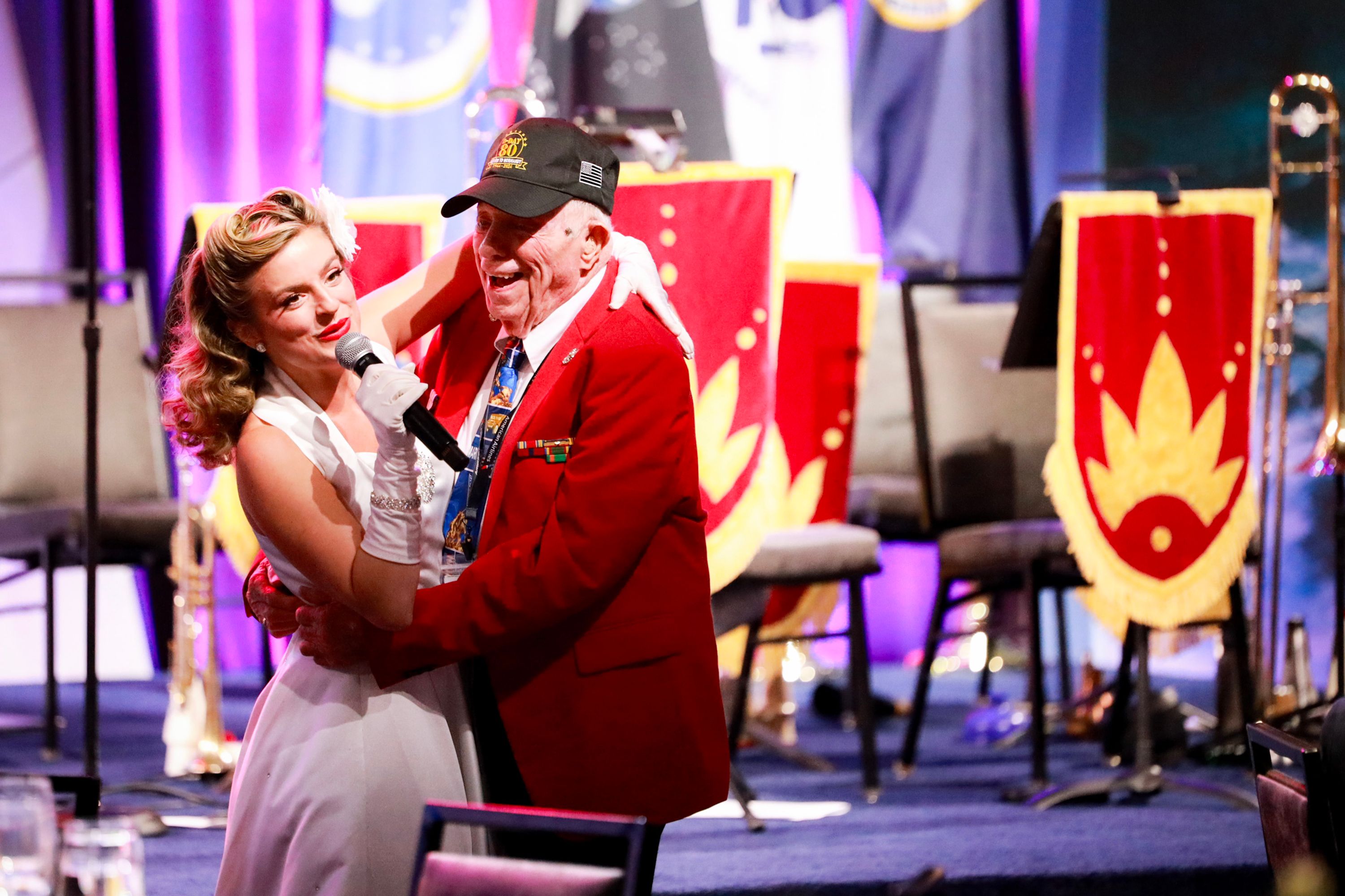 WW2 veteran dancing with Victory Belles