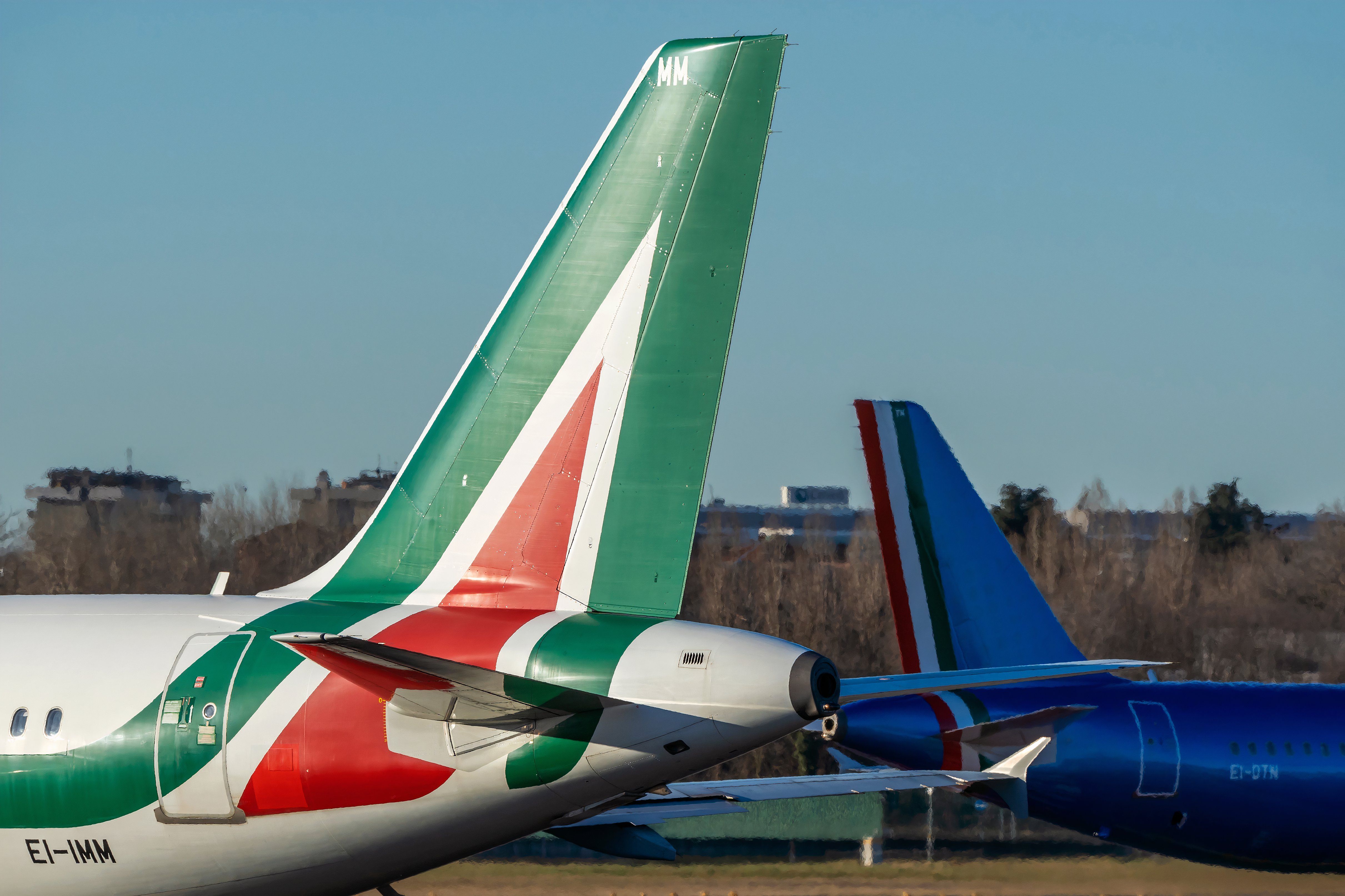 Alitalia and ITA aircraft together