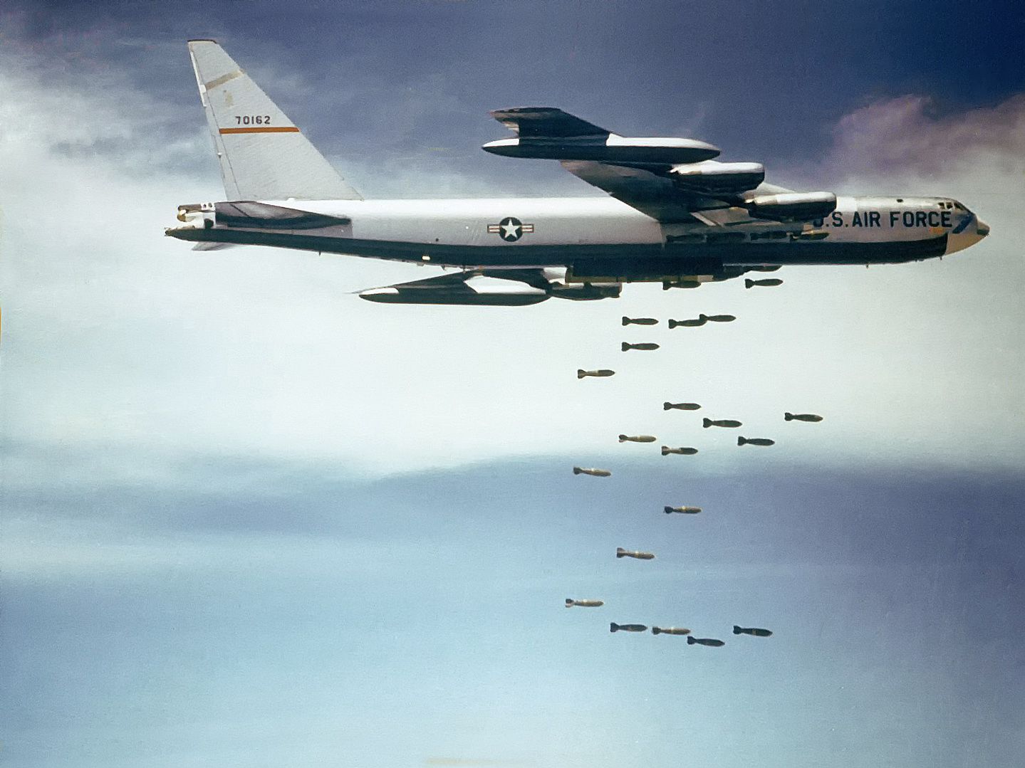 b-52 bomber