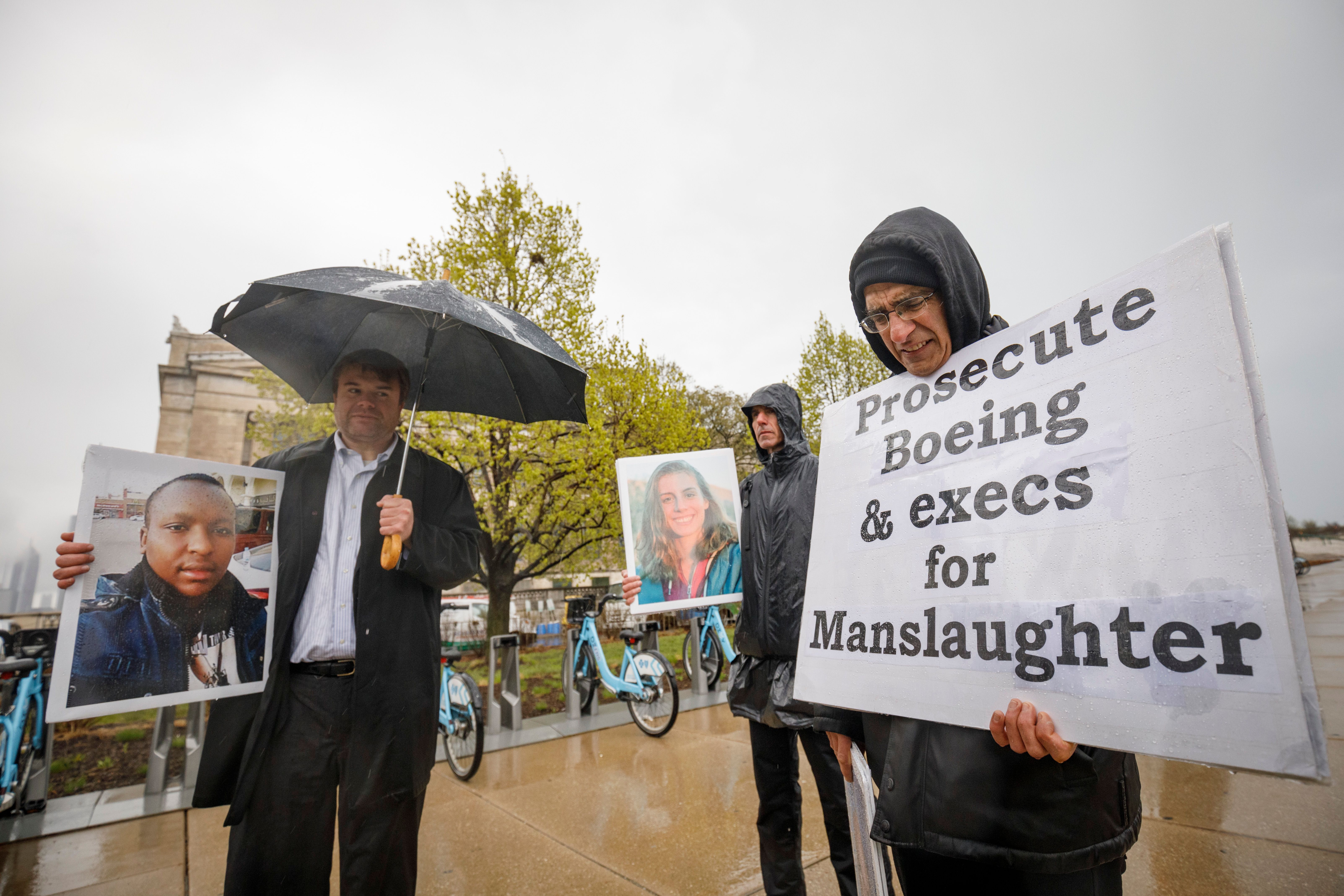 Boeing 737 MAX victims' families protesting shutterstock_1386039416