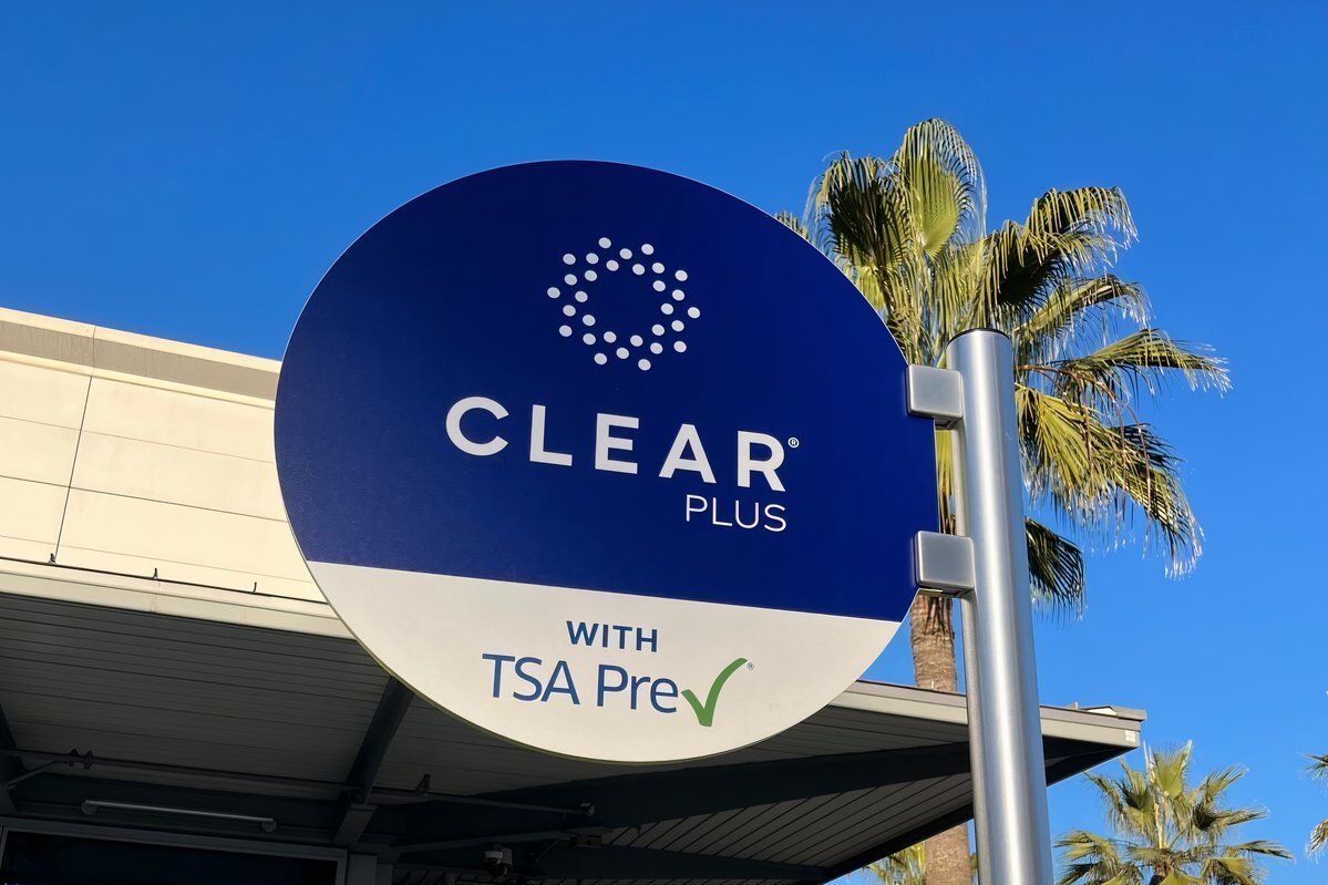 A CLEAR with TSA PreCheck sign