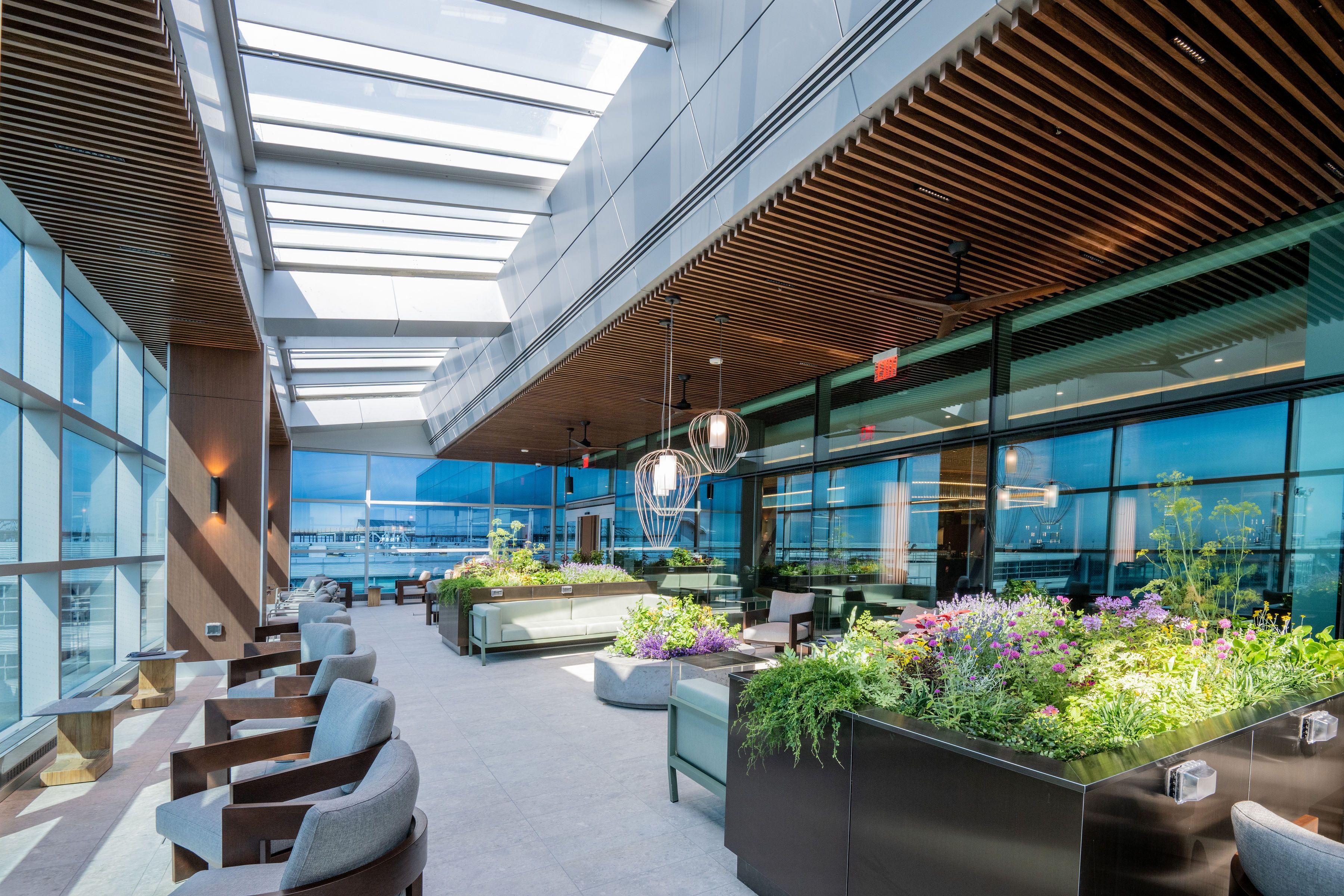 In Photos: Inside Delta Air Lines' Brand New JFK Airport Lounge