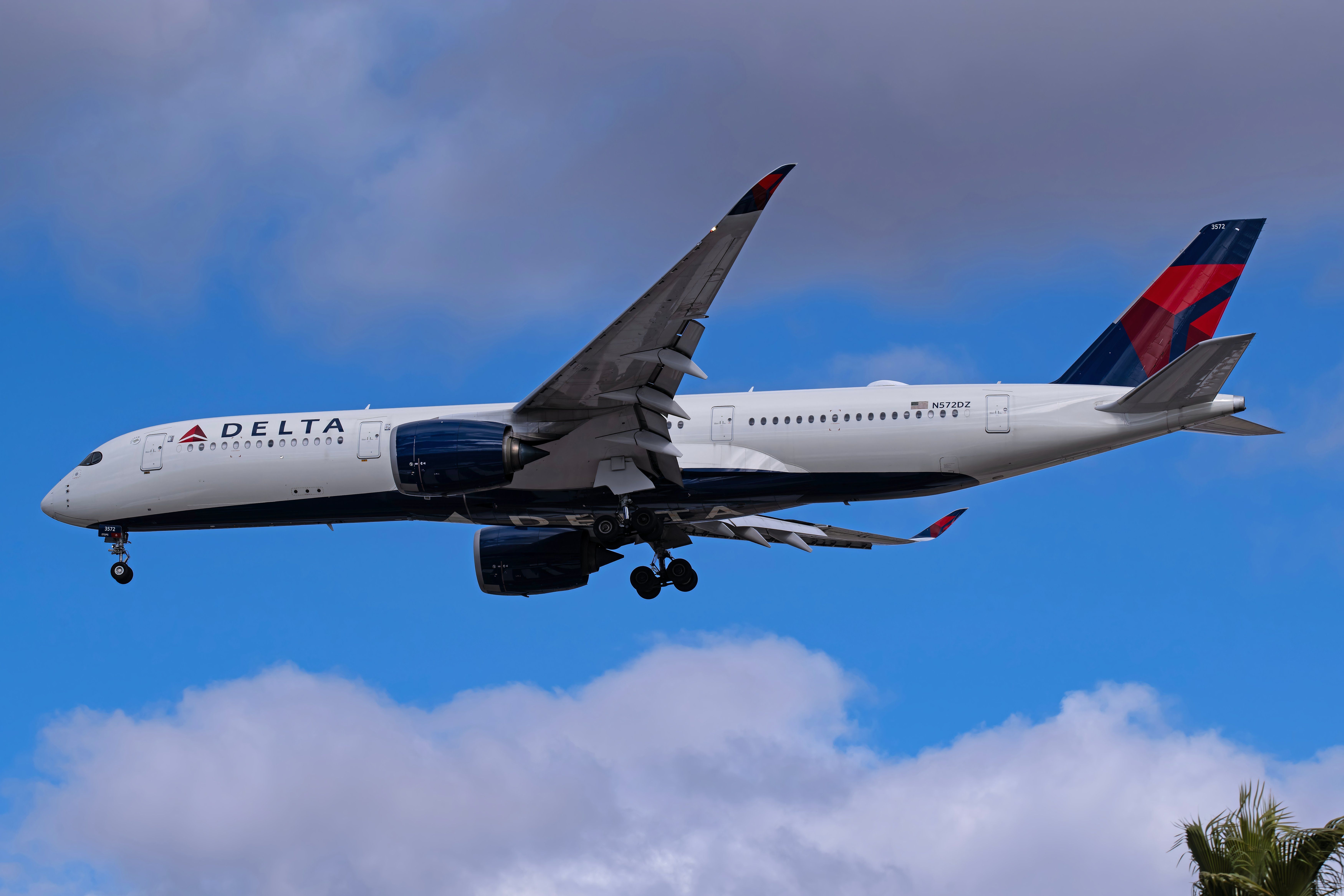 Delta ex LATAM 339-seat A350 landing