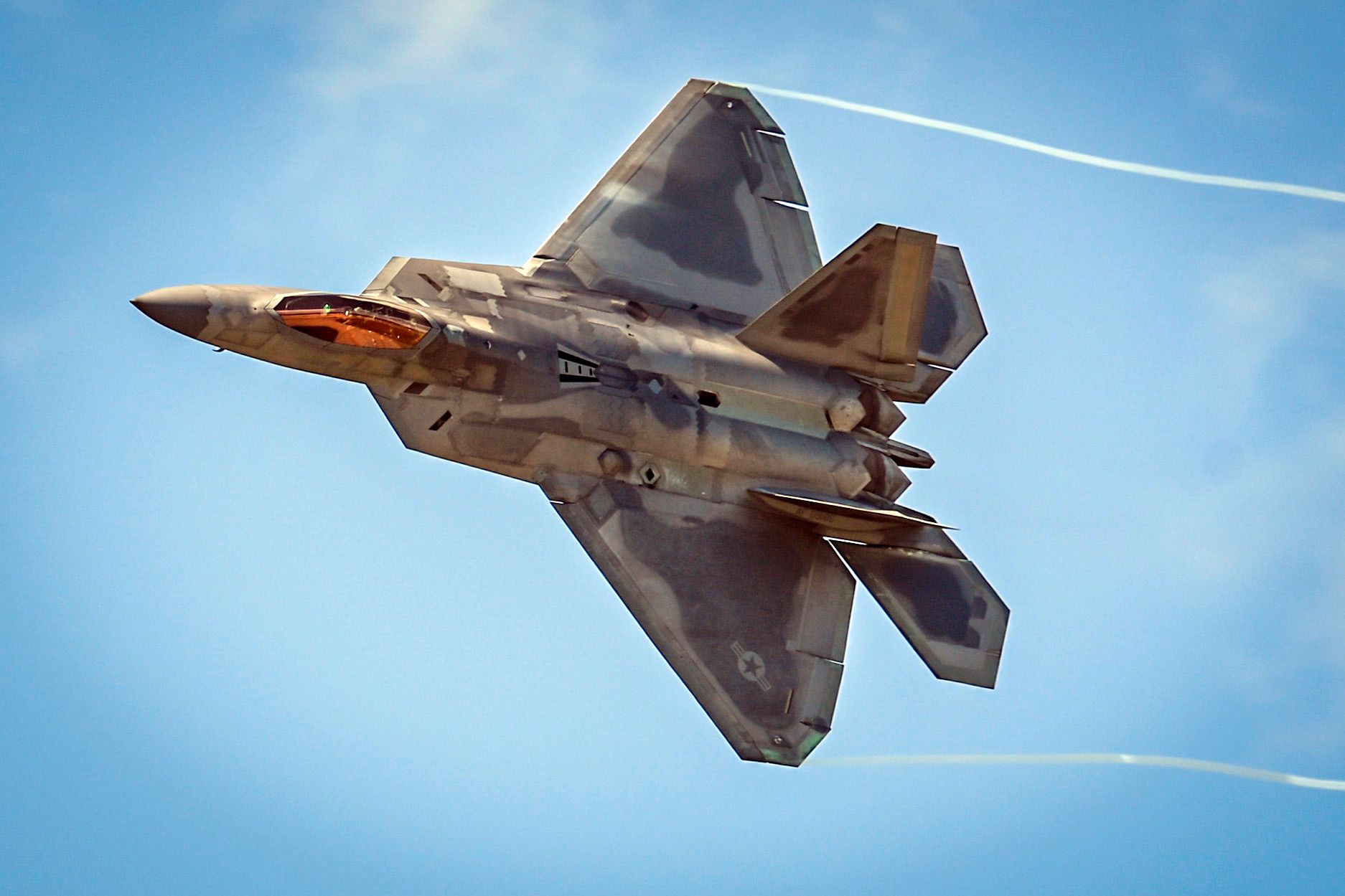 Photo of an F-22 in flight