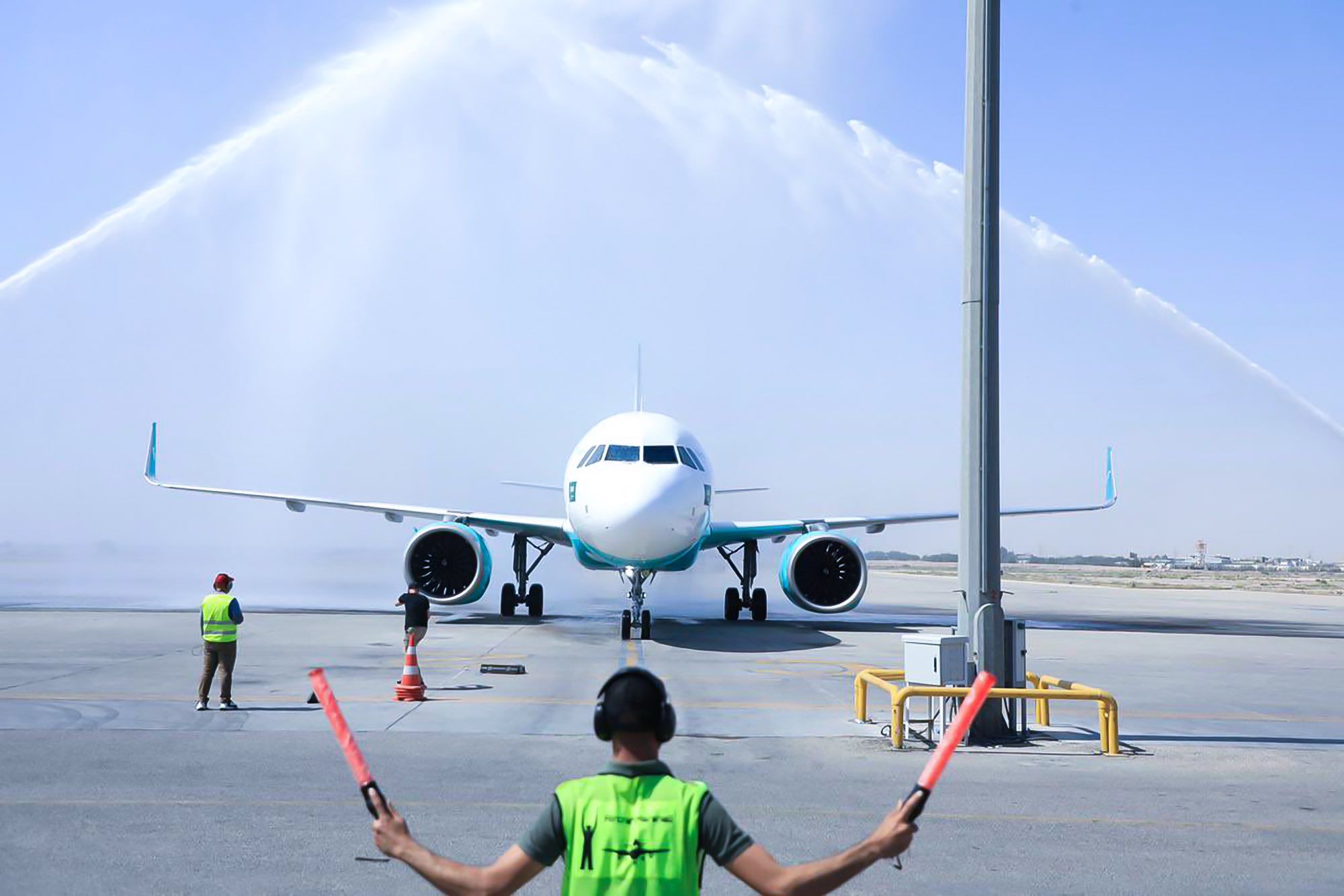 flynas a320neo water