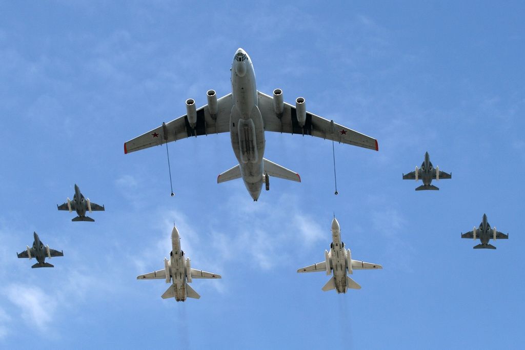 Ilyushin_Il-78,_Russia_-_Air_Force_AN1706624