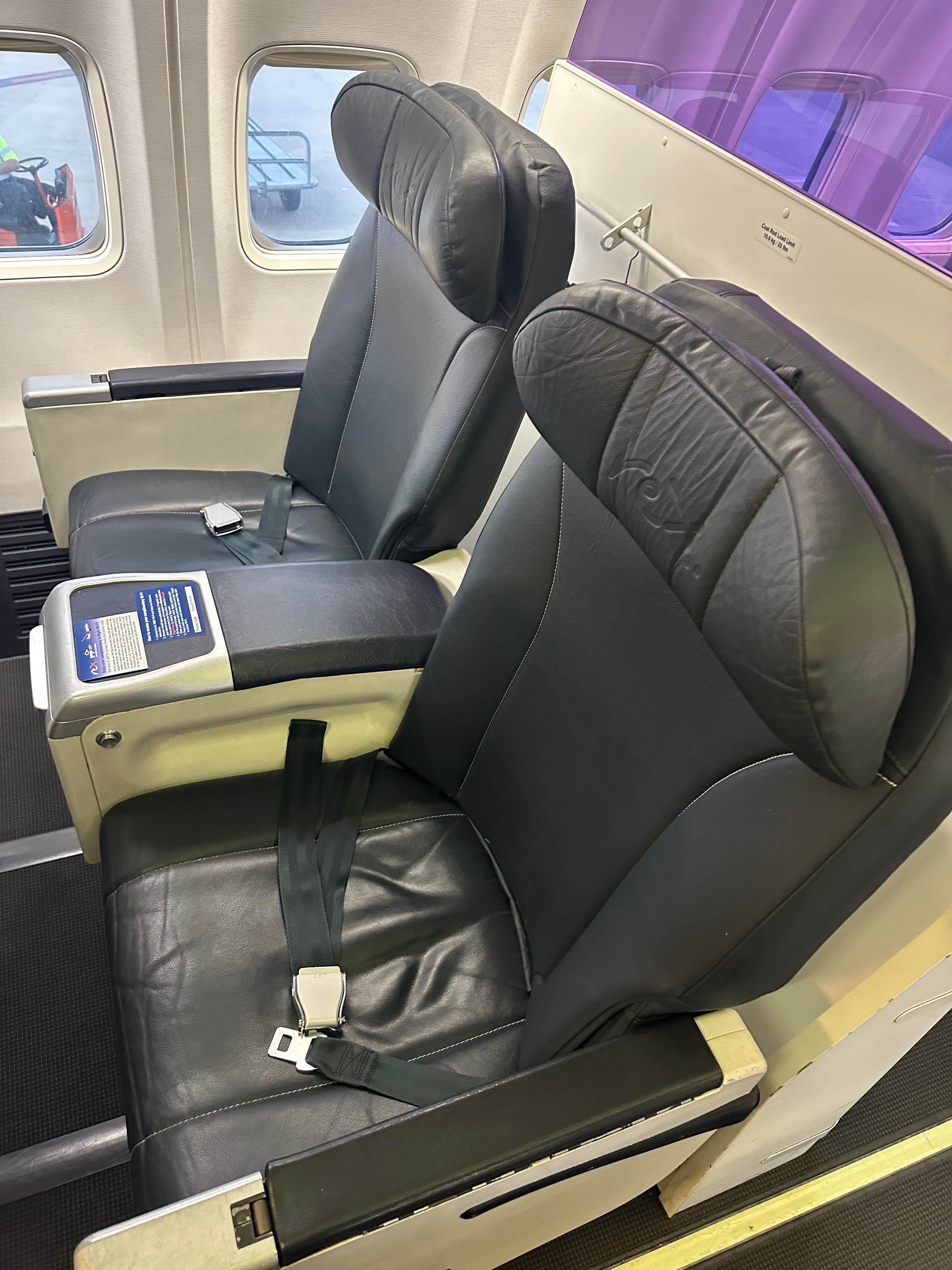 Rex Business Class Doran