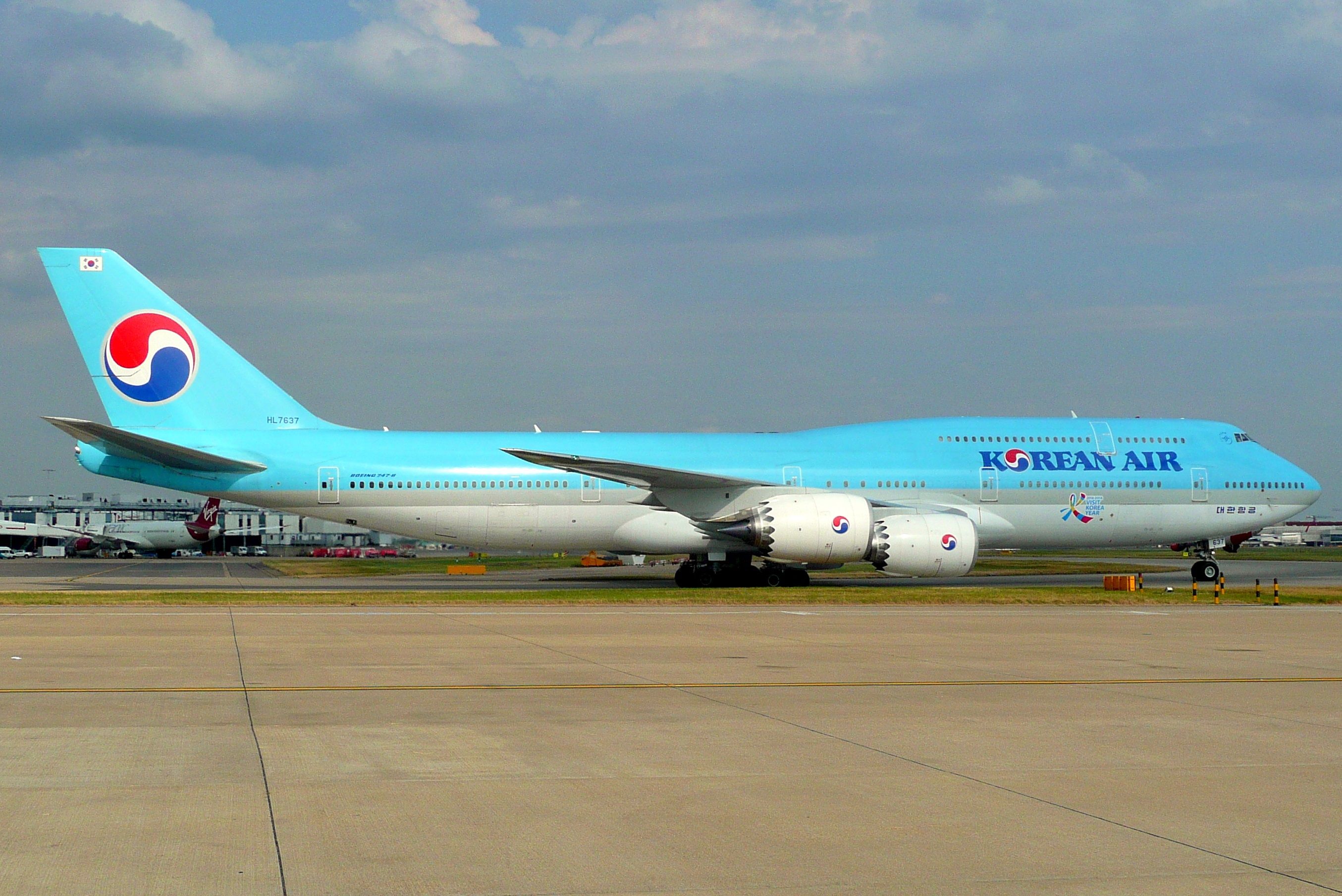 KE 747-8i at Heathrow