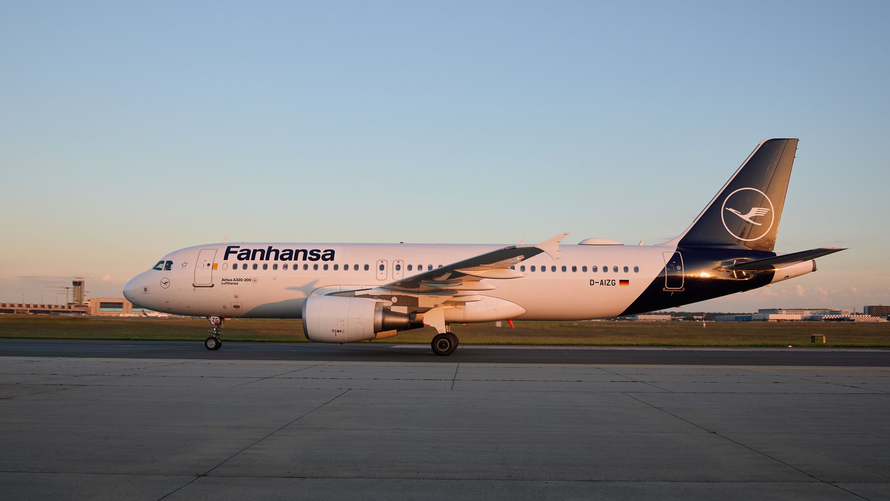 Fanhansa Is Back: Lufthansa's 6 Airbus A320s Are Ready For European ...