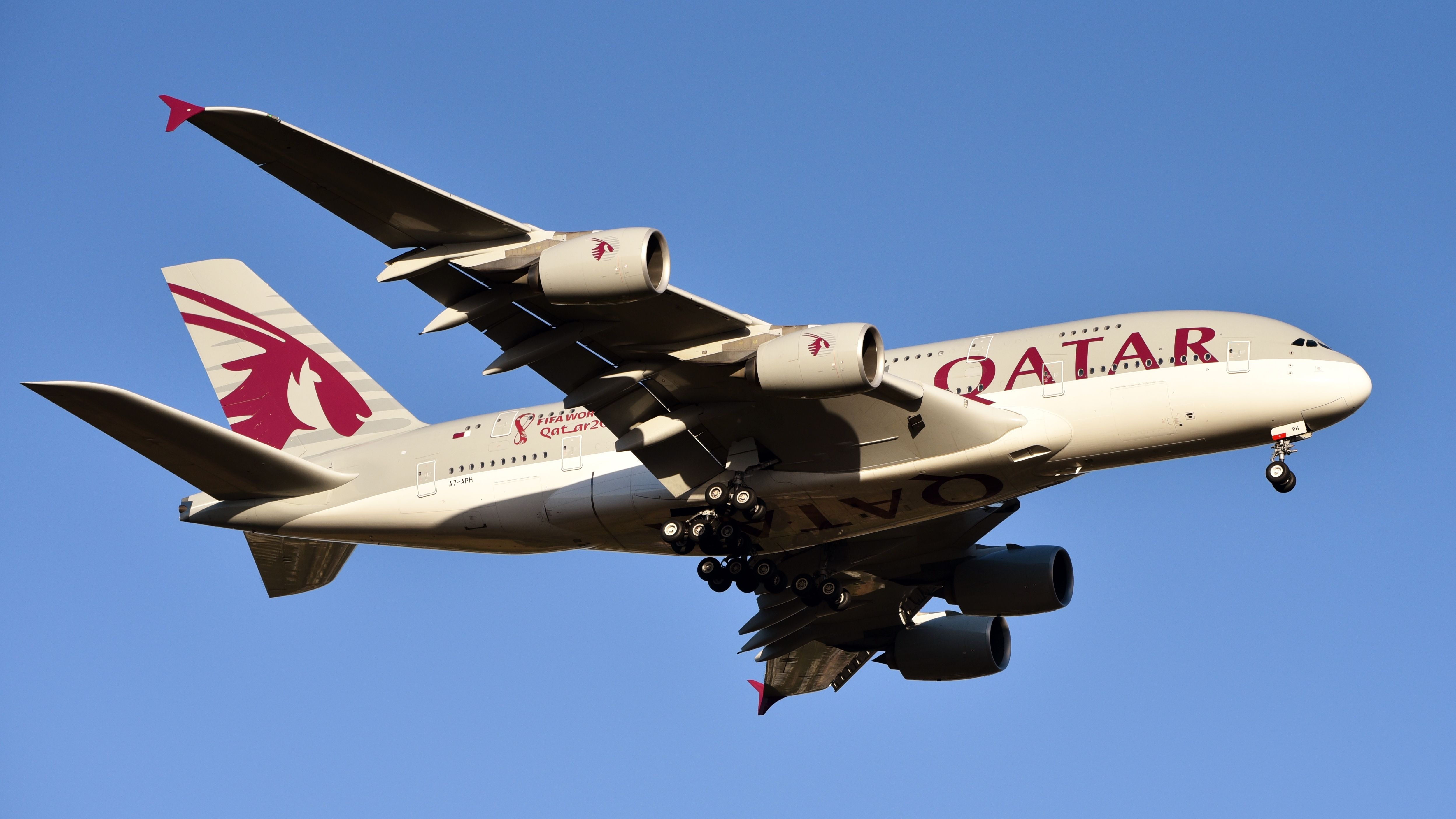 Qatar Airways Airbus A380 A7-APH