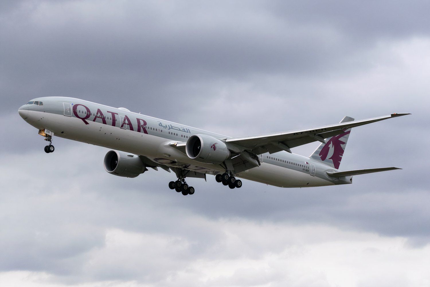 Qatar Airways Boeing 777 flying