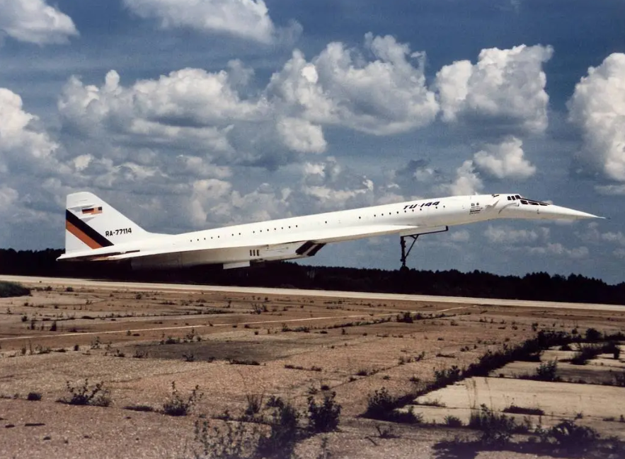 Soviet Concorde: How The Tupolev Tu-144's Last Act Was As A Flying NASA ...