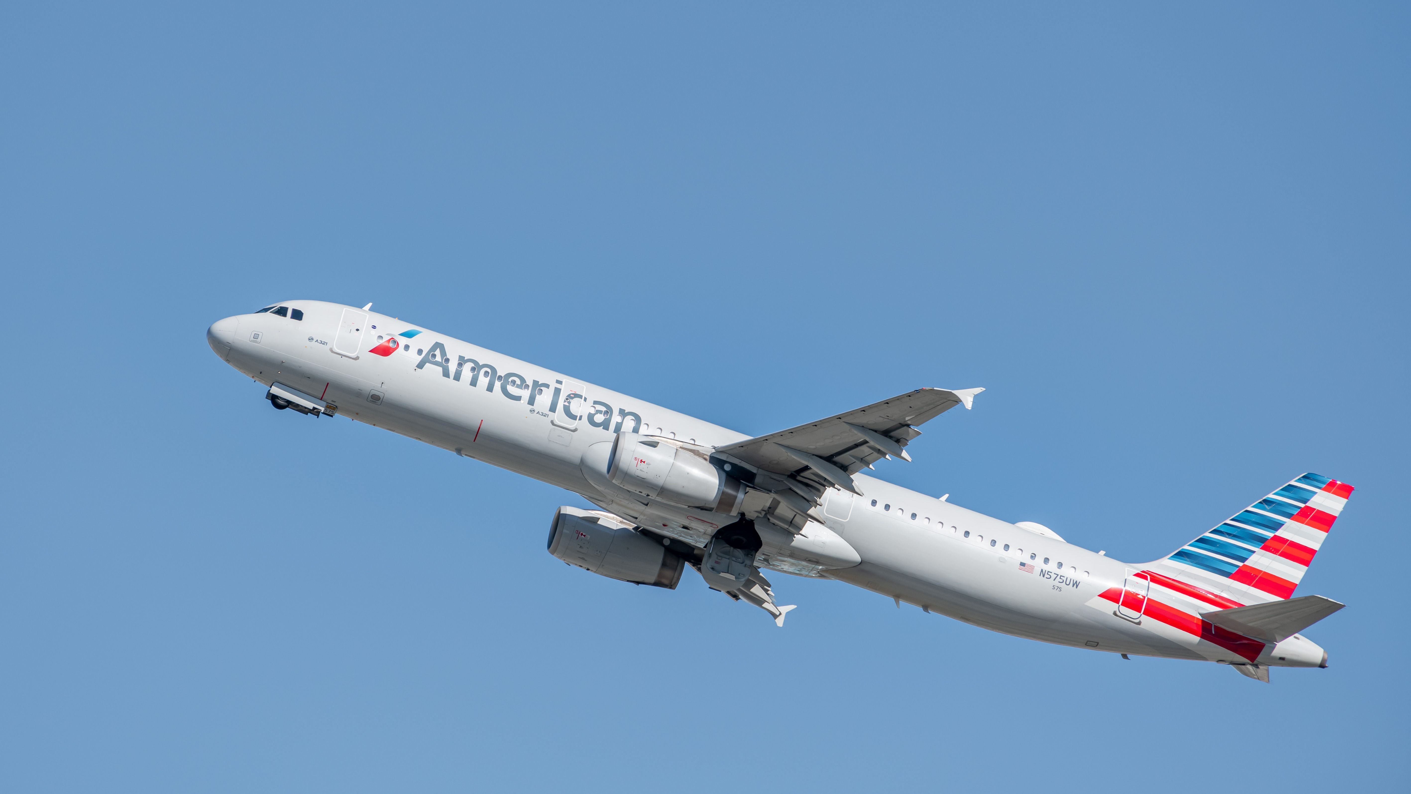 can-you-use-your-american-airlines-aadvantage-miles-for-upgrades-on