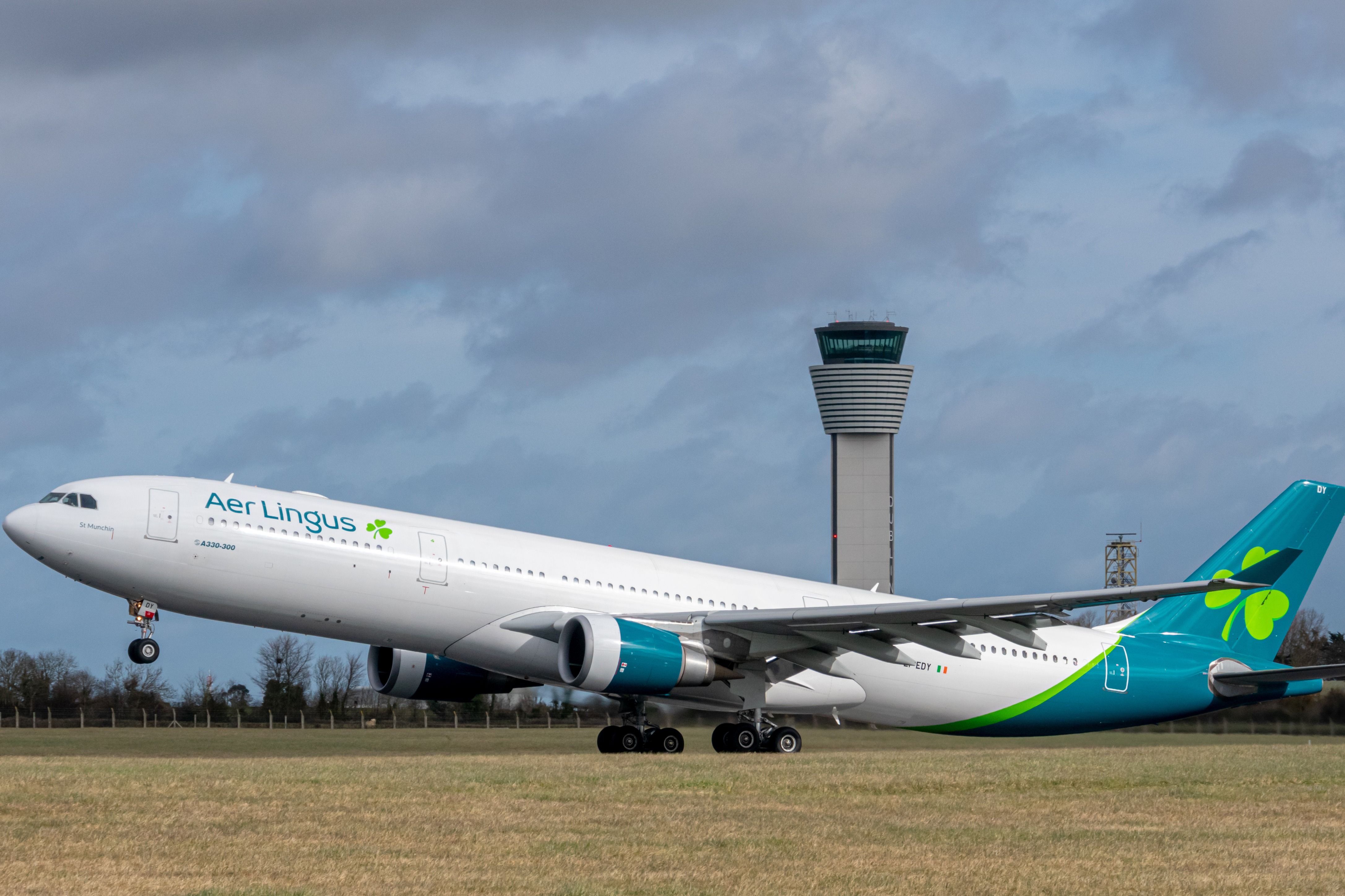 An Aer Lingus Airbus A330 taking off